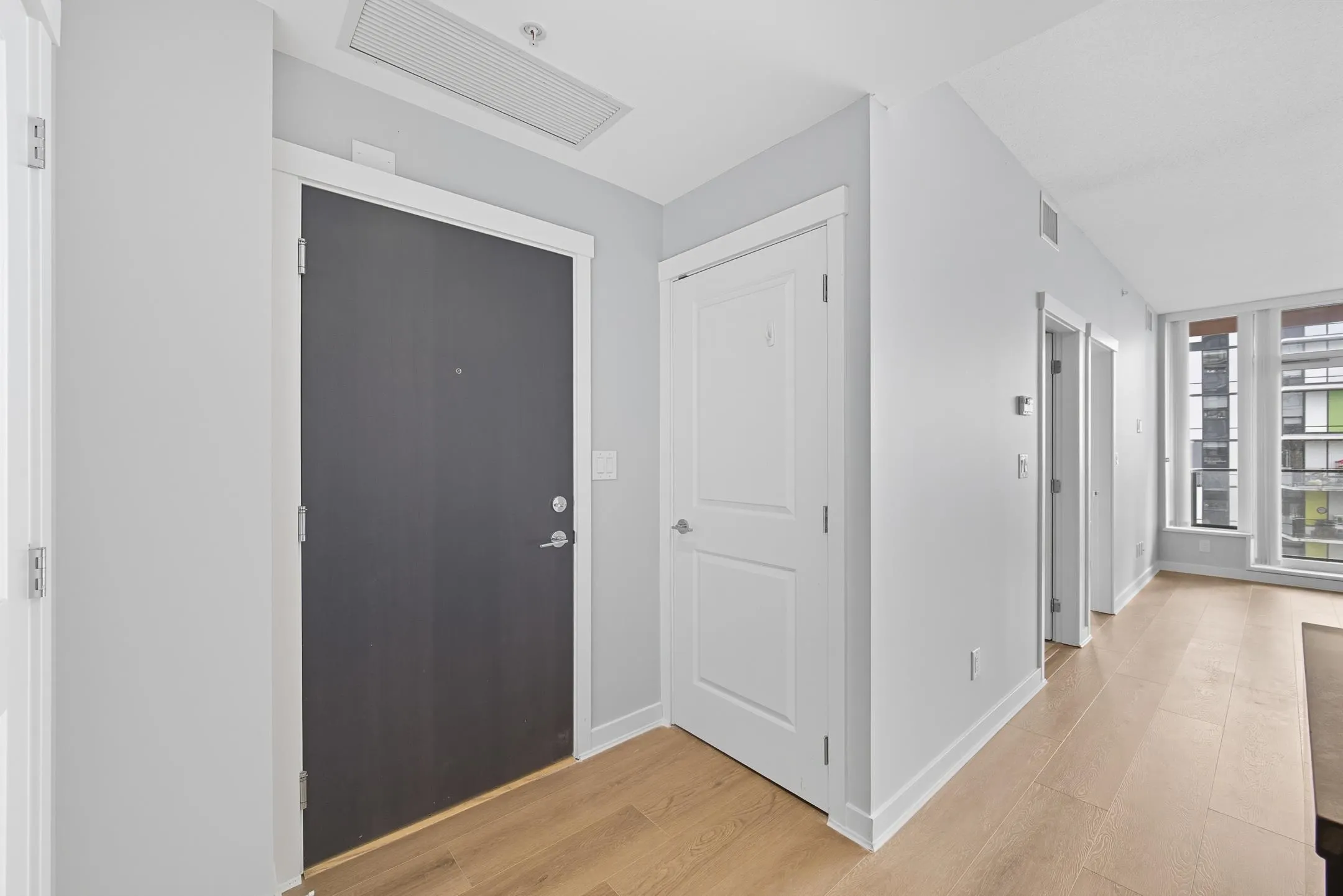 1906 5628 Birney Avenue