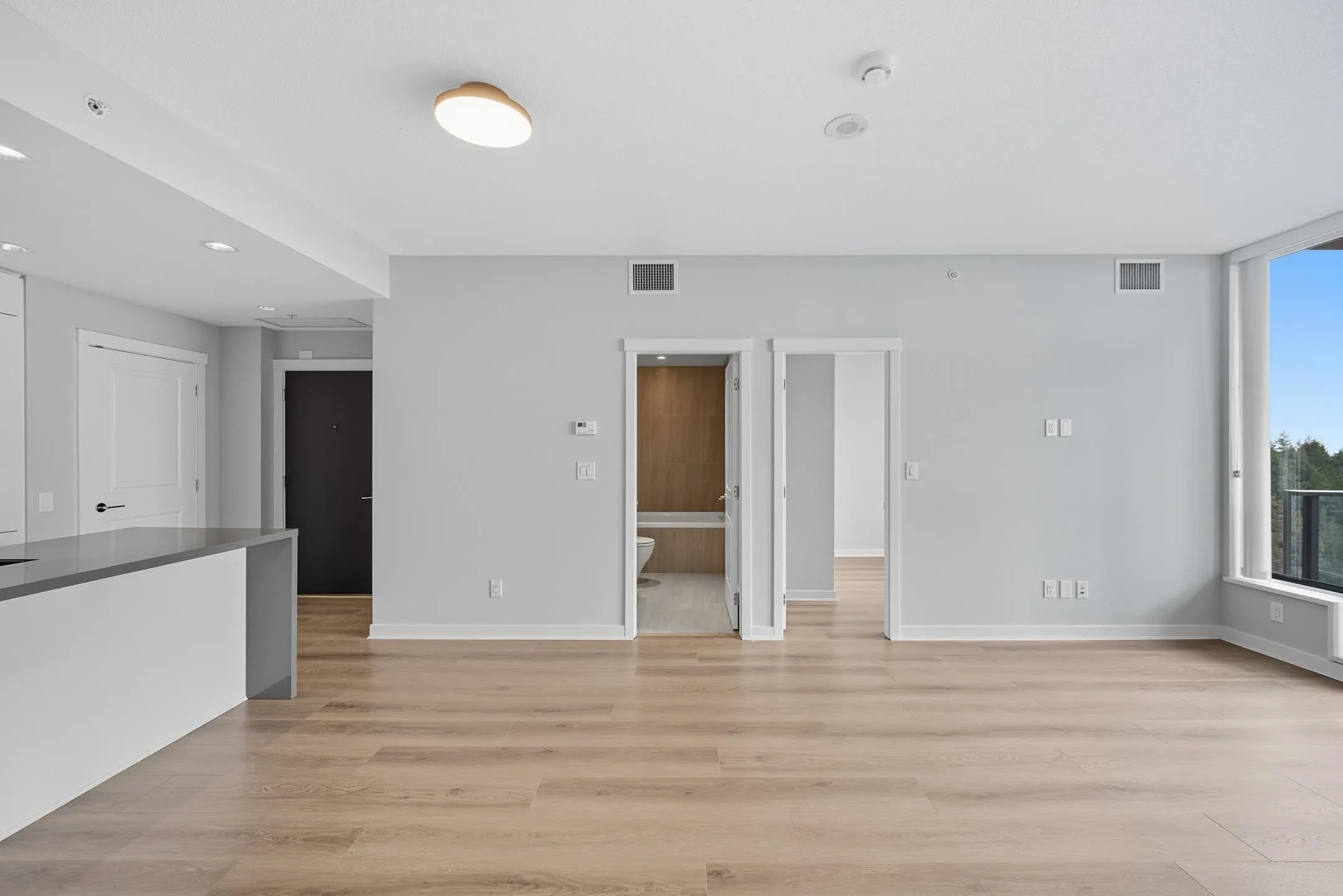 1906 5628 Birney Avenue