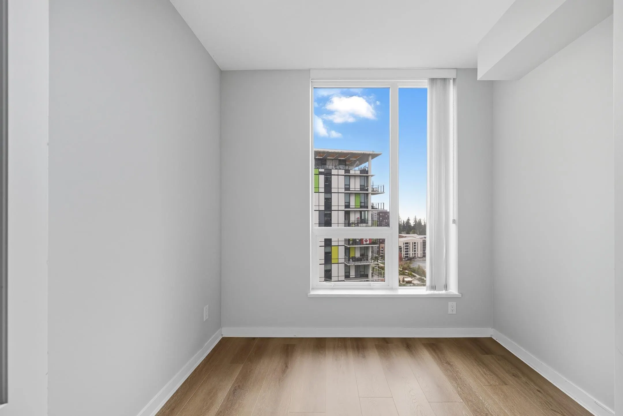 1906 5628 Birney Avenue