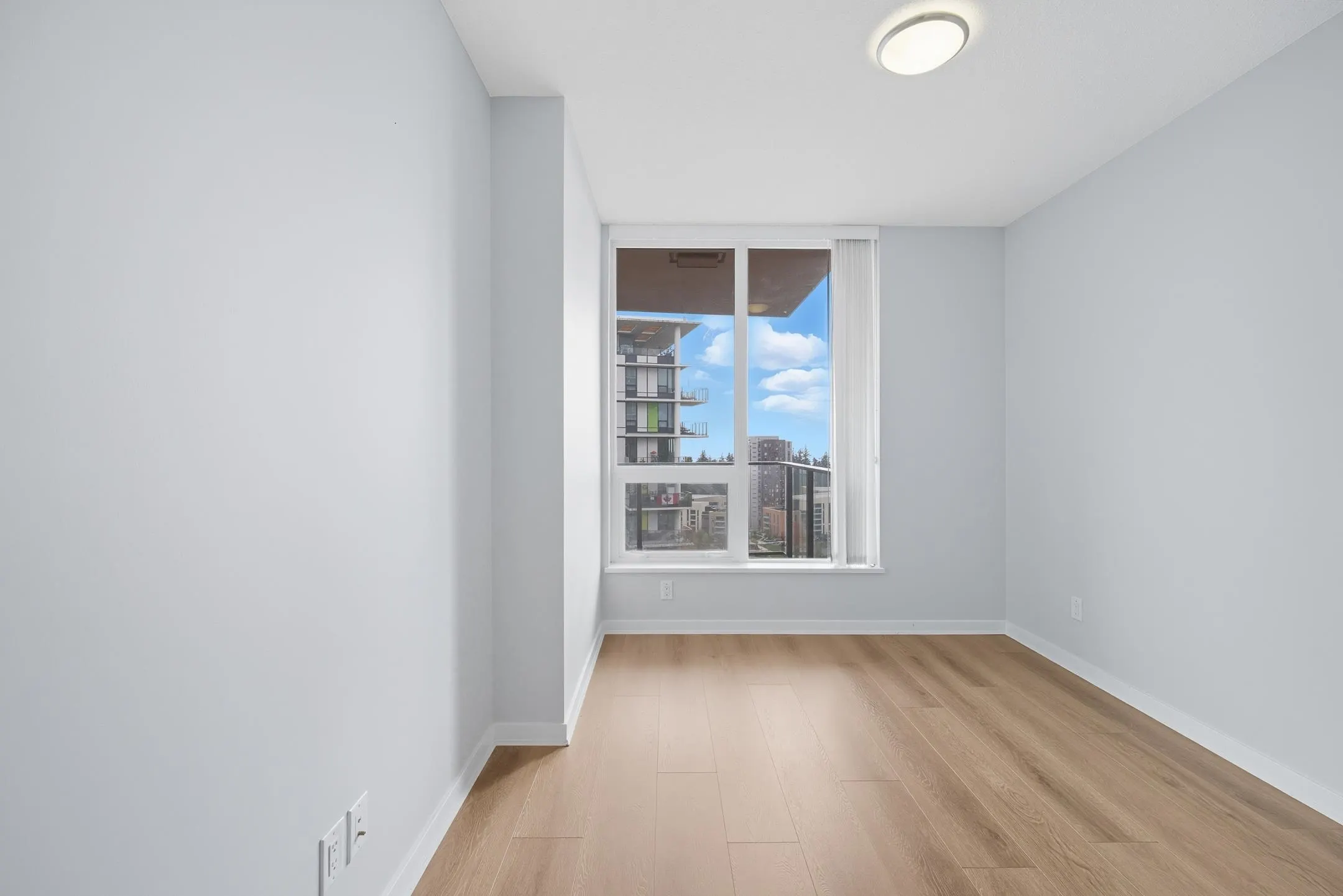 1906 5628 Birney Avenue