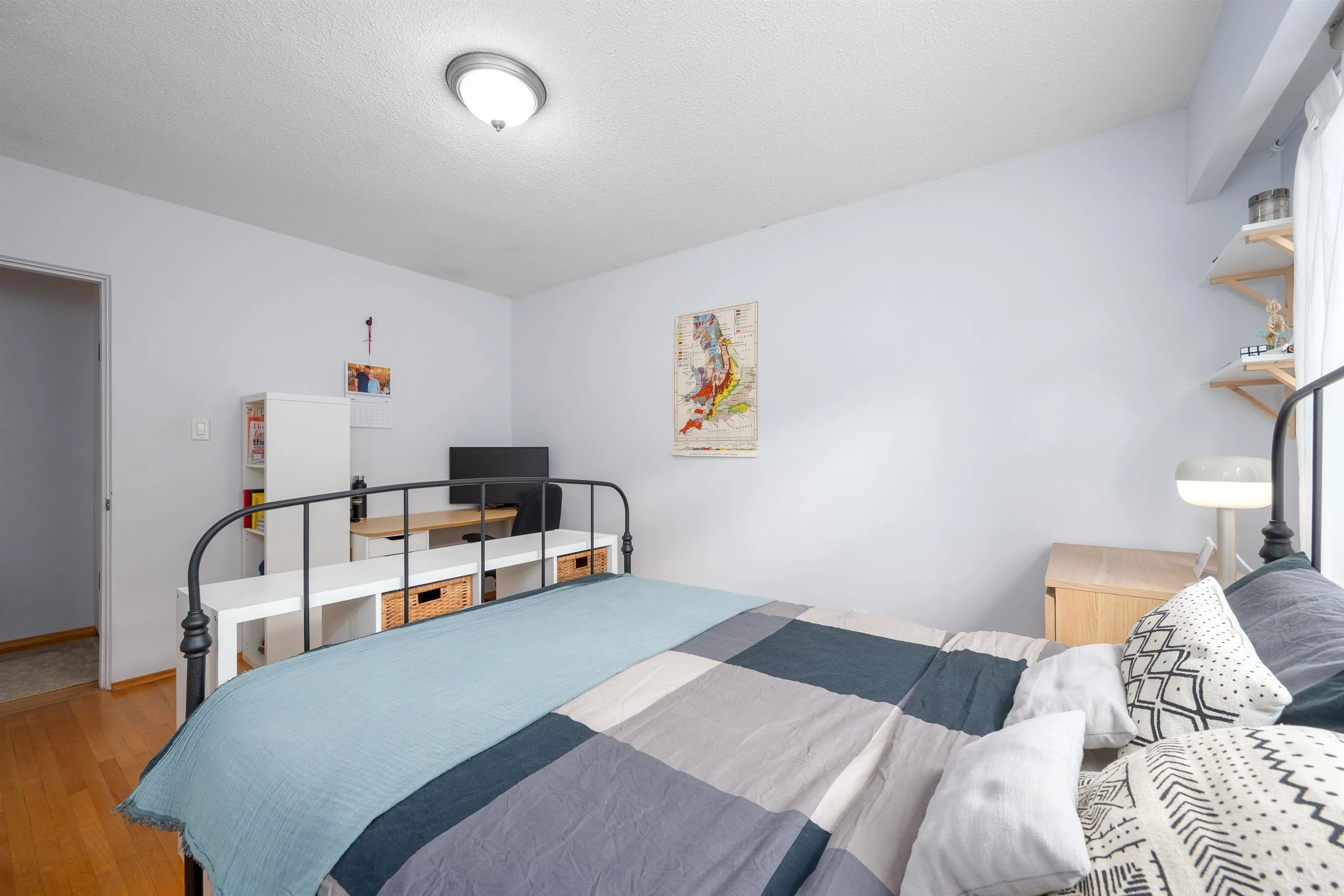 8 1235 W 10th Avenue