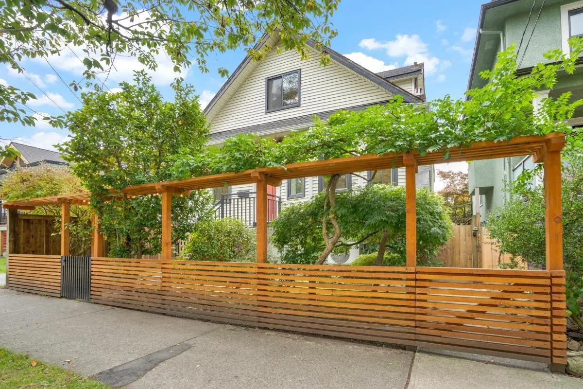 614 E 14th Avenue
