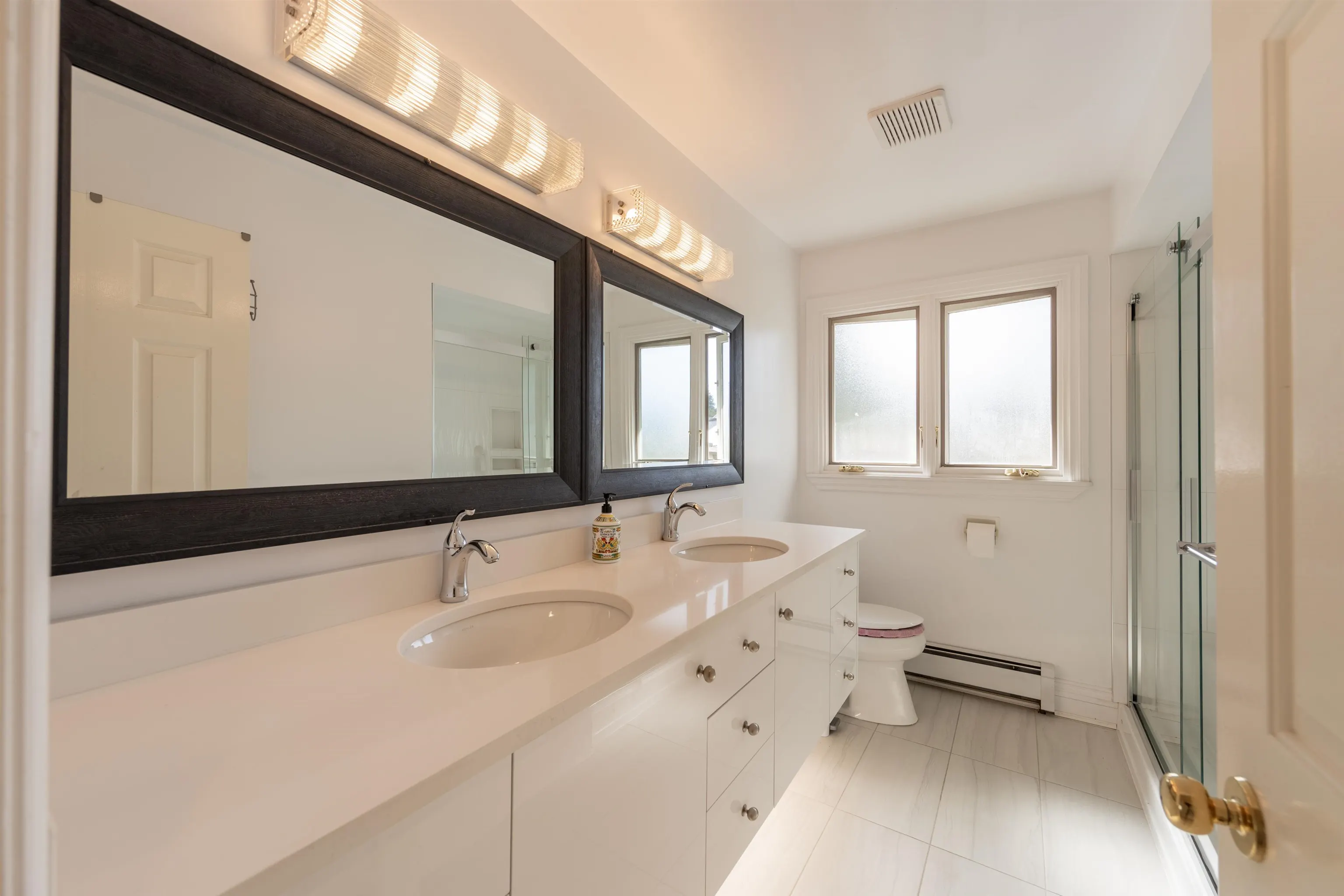 5445 Candlewyck Wynd