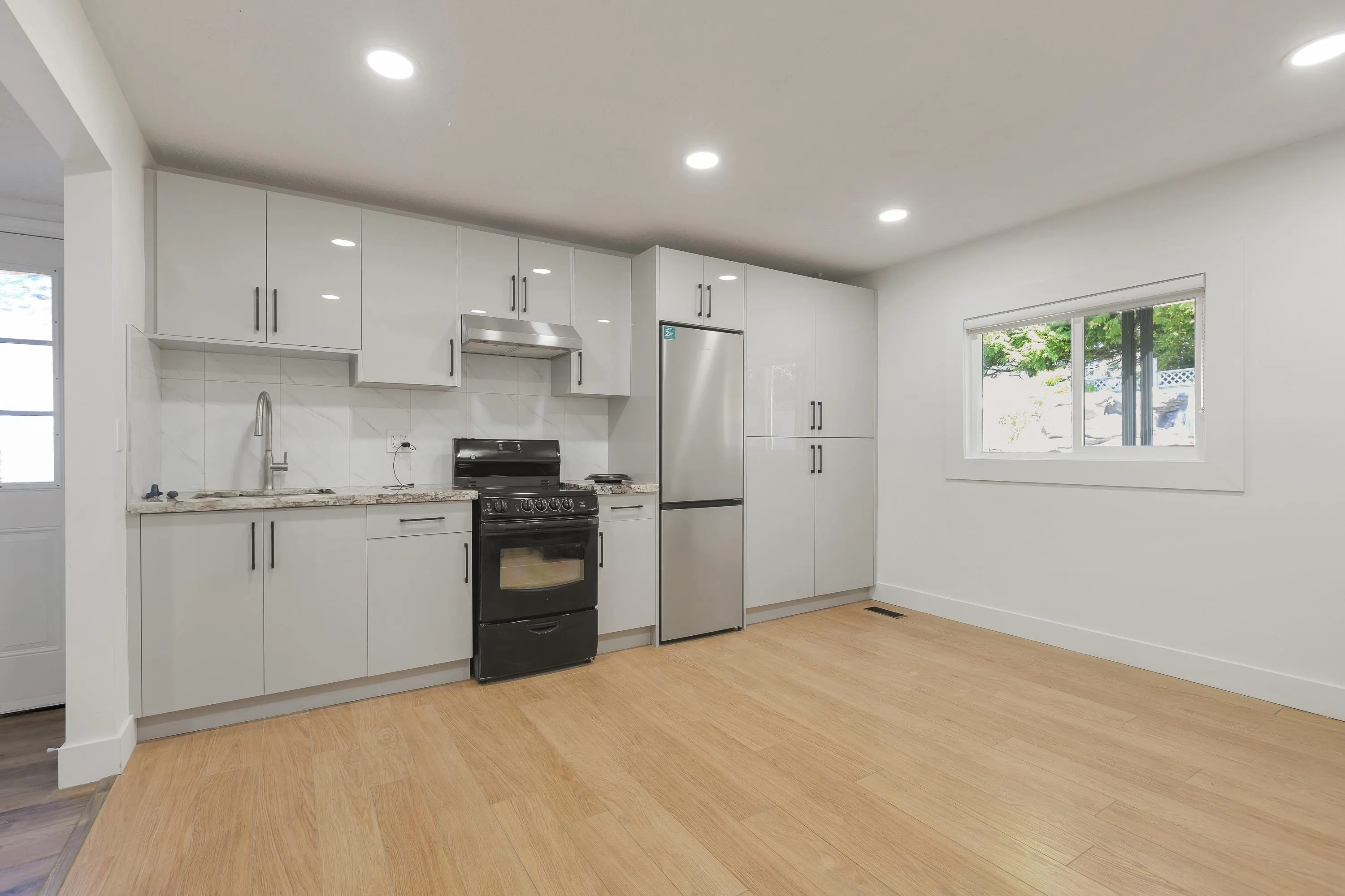 10418 Fraserglen Drive