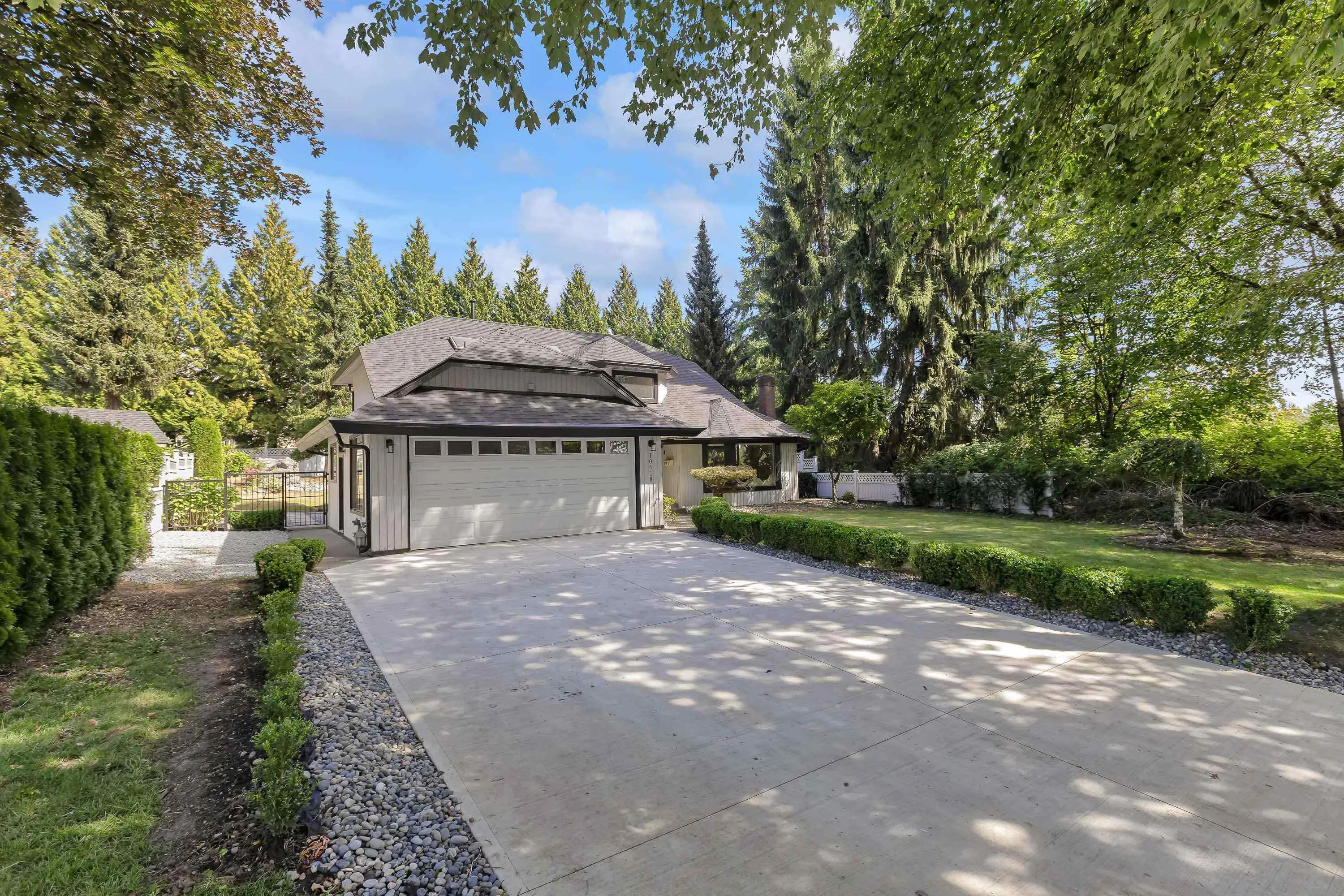 10418 Fraserglen Drive