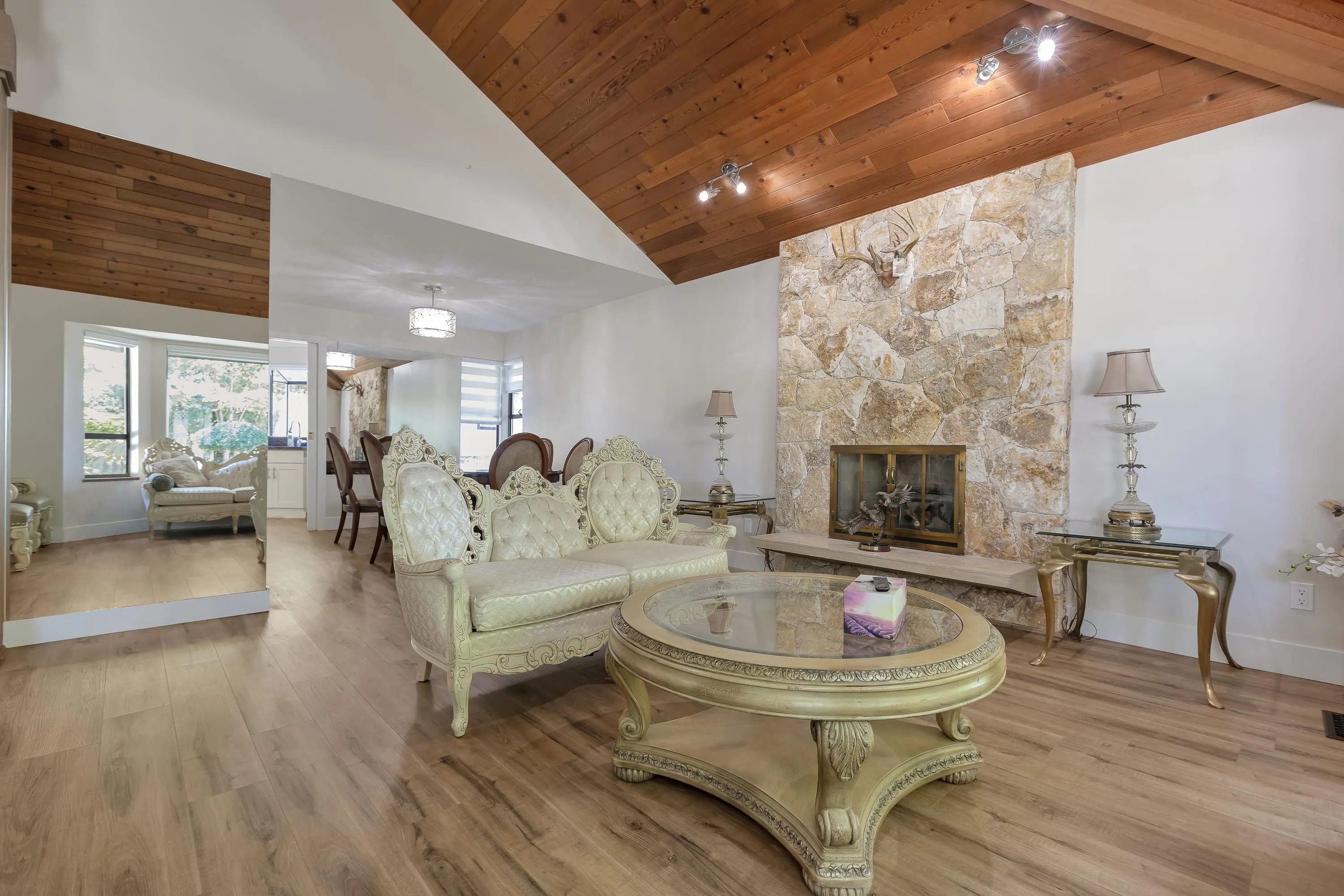 10418 Fraserglen Drive