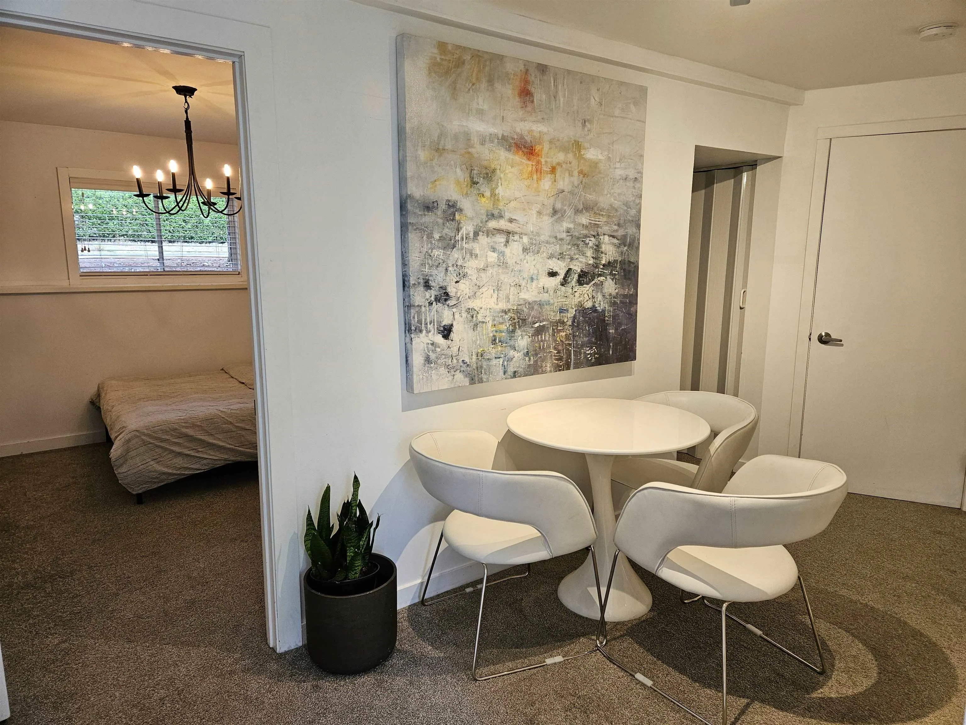 2568 The Boulevard
