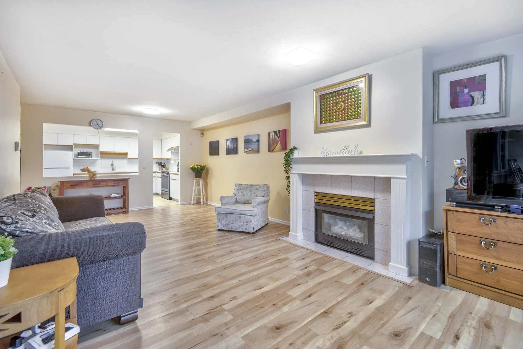 102 501 Cochrane Avenue
