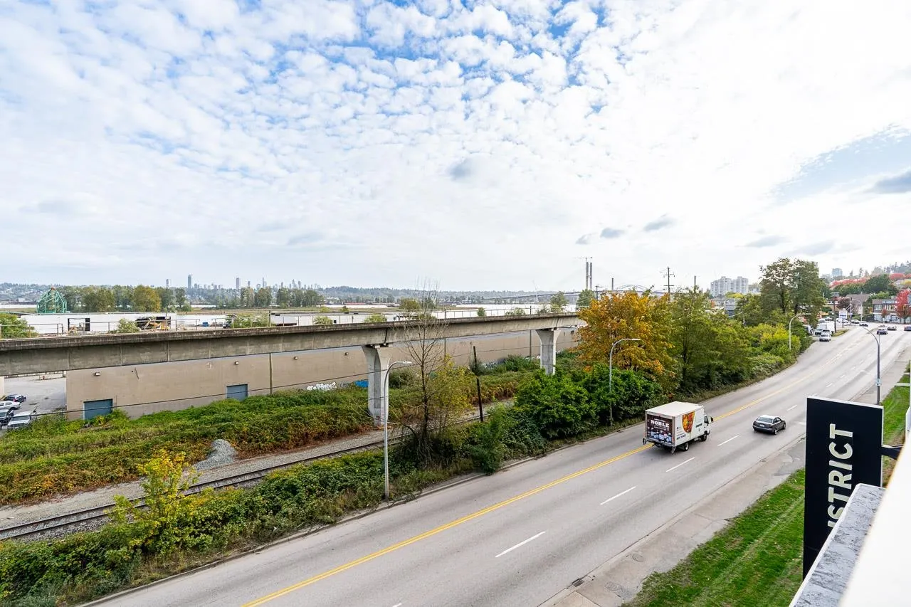 801 200 Nelson's Crescent