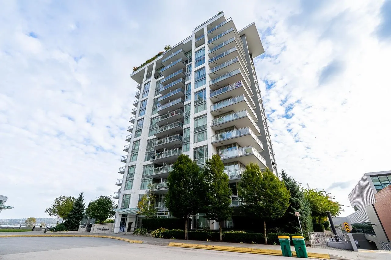 801 200 Nelson's Crescent