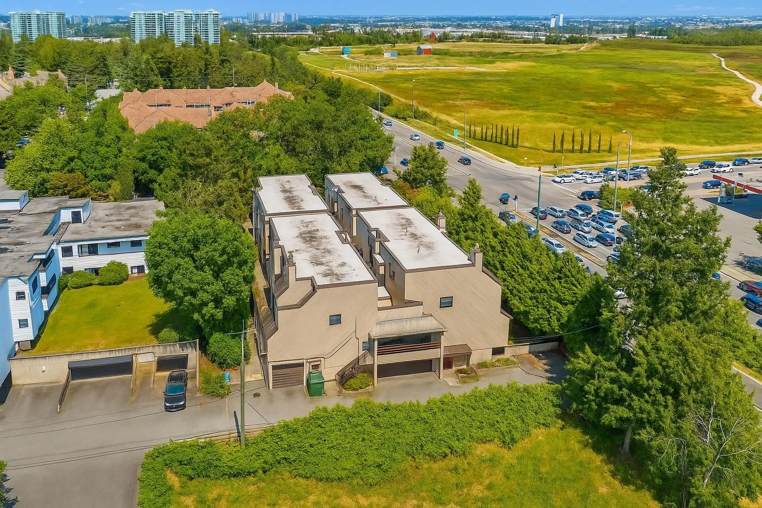 14 8820 Westminster Highway