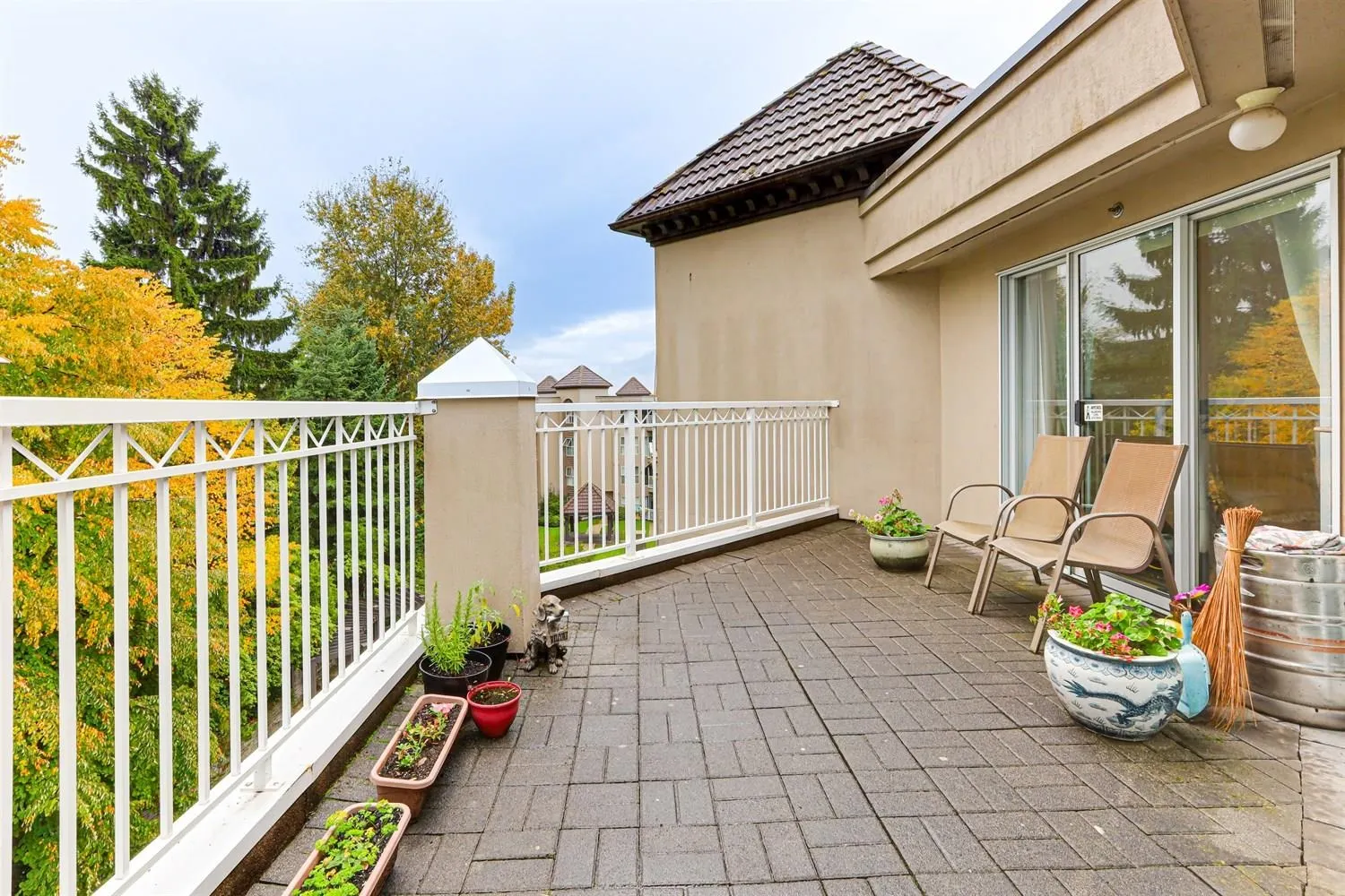 403 1128 Sixth Avenue