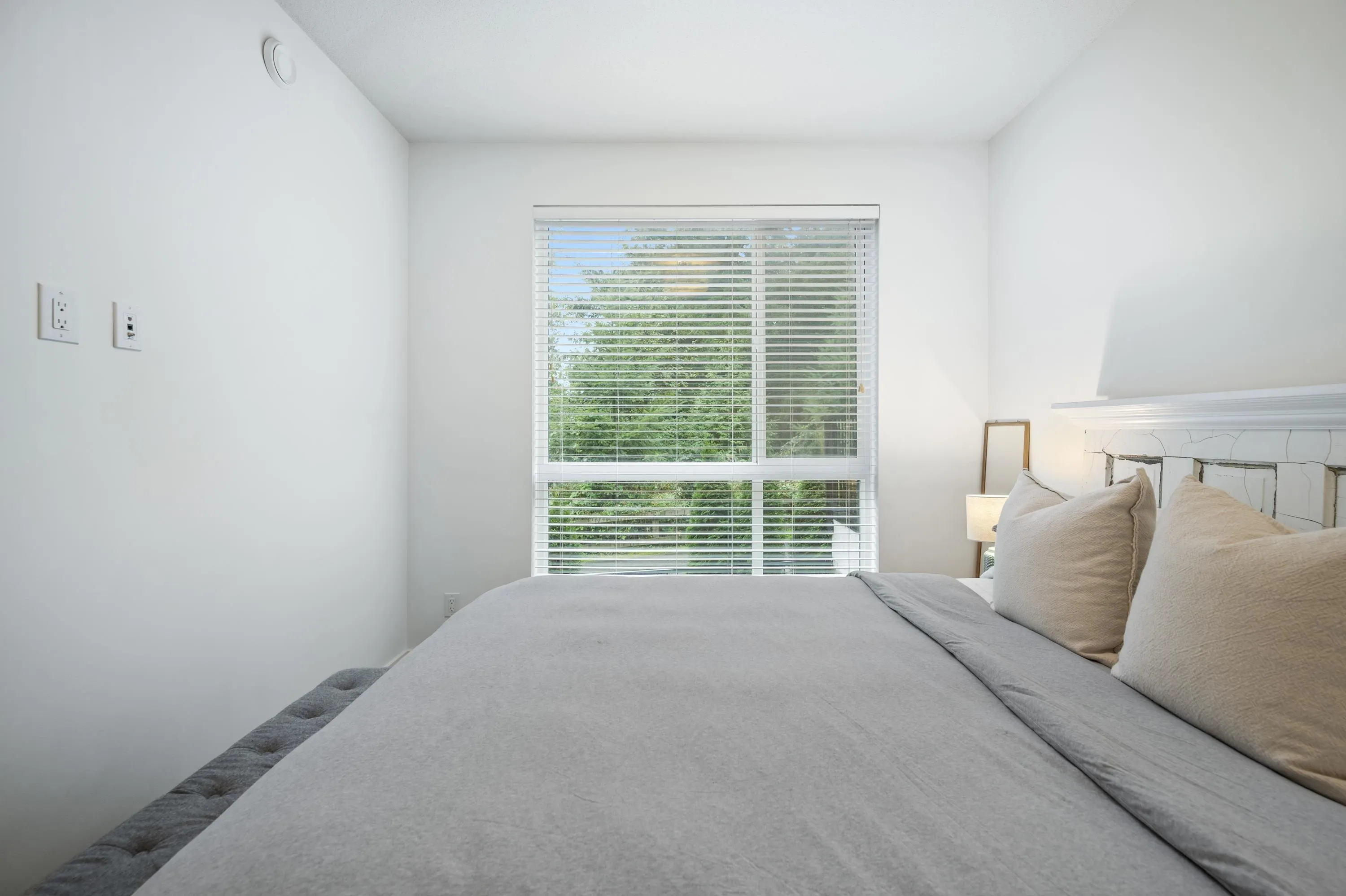B107 20087 68th Avenue