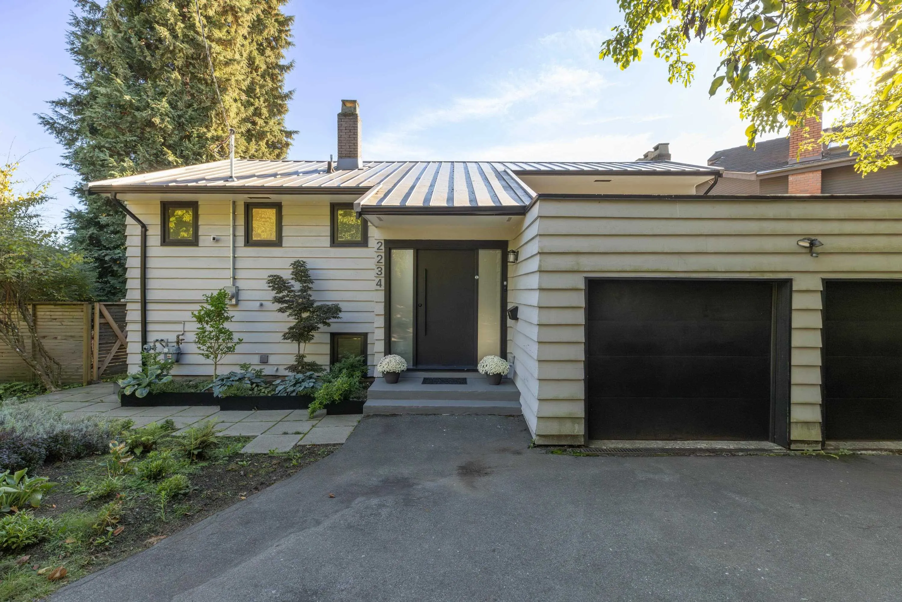 2234 Palmerston Avenue