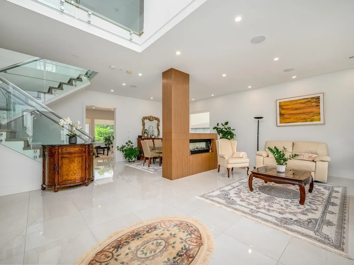 7268 Pandora Street