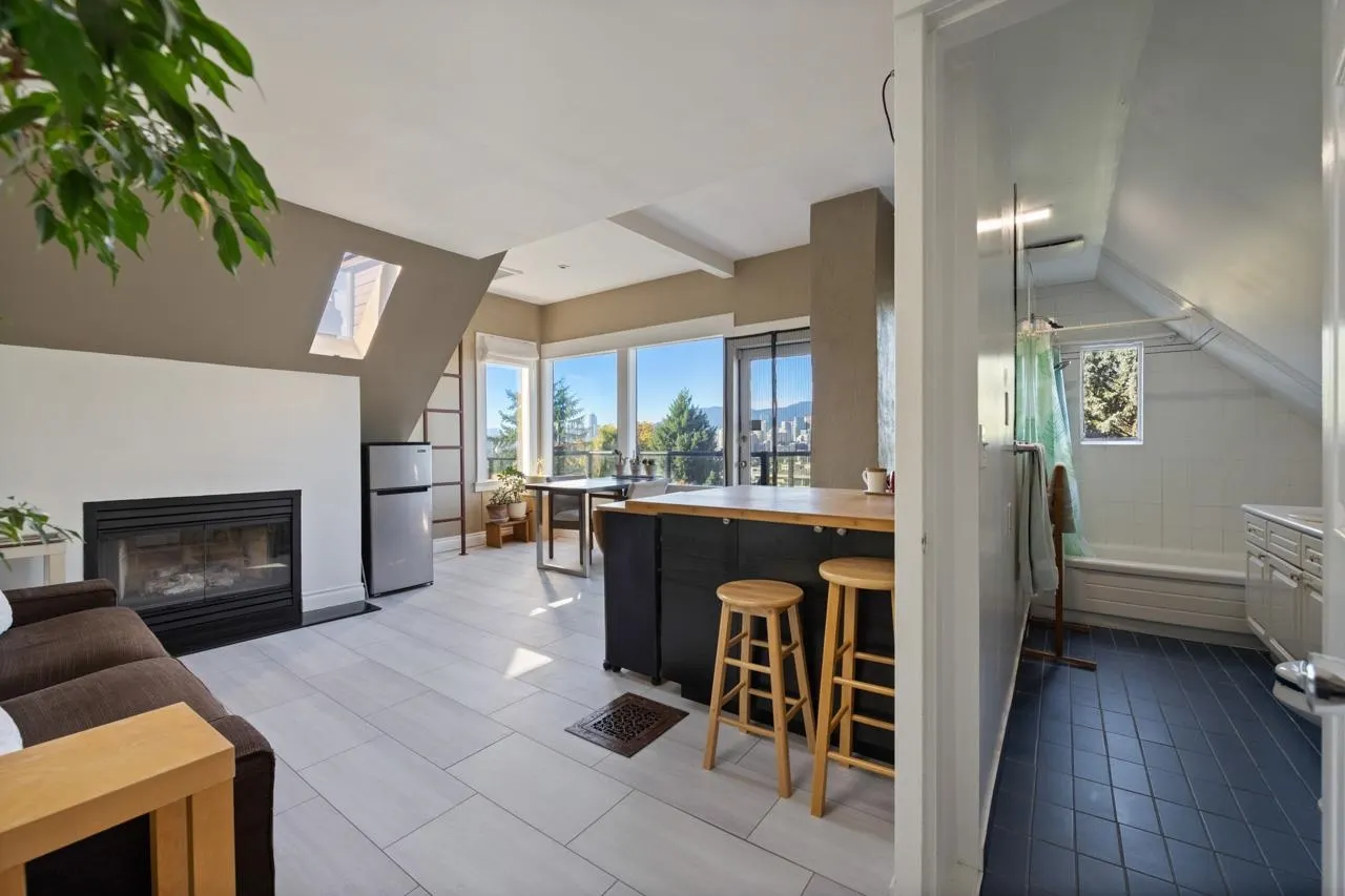 31 W 11th Avenue