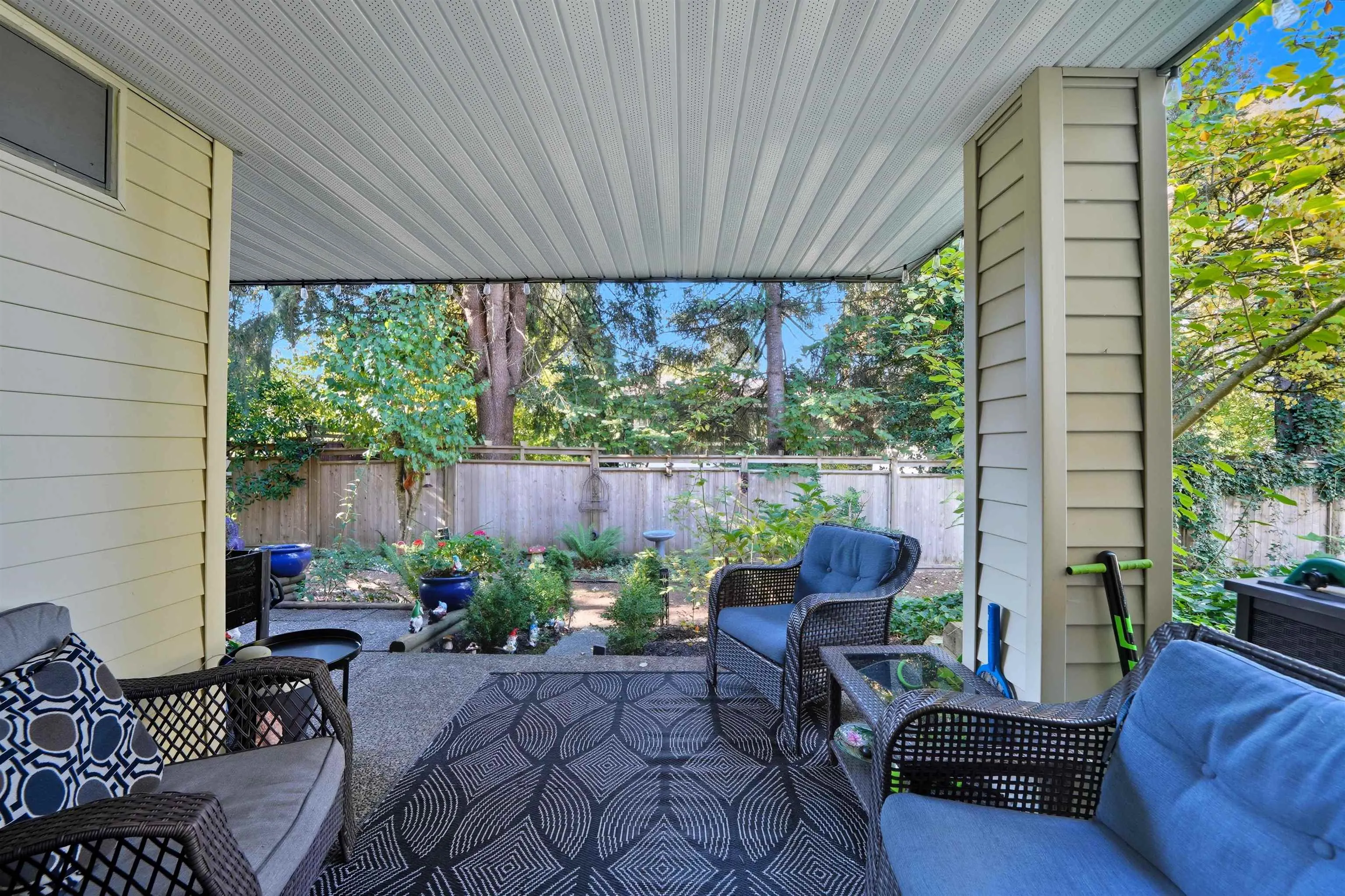 106 22275 123 Avenue