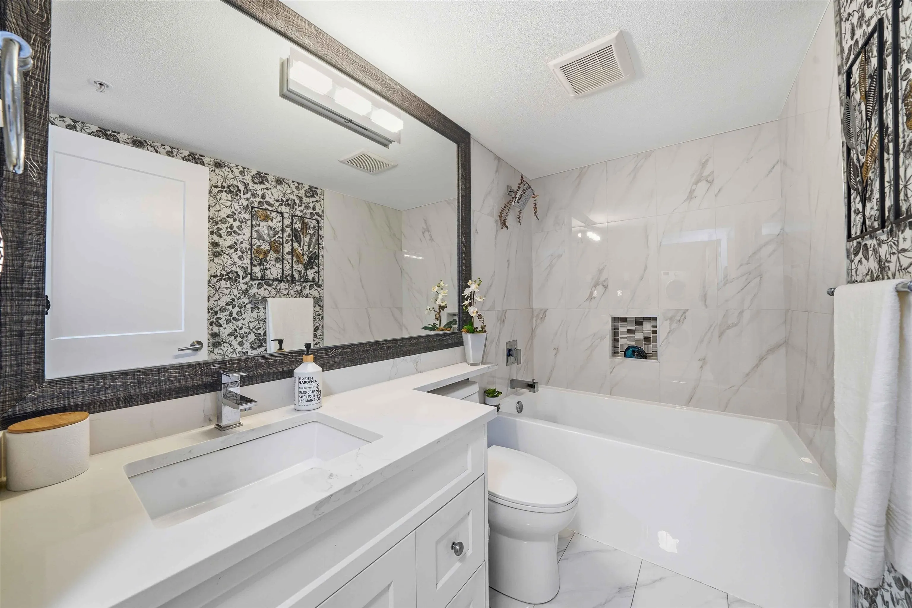 106 22275 123 Avenue