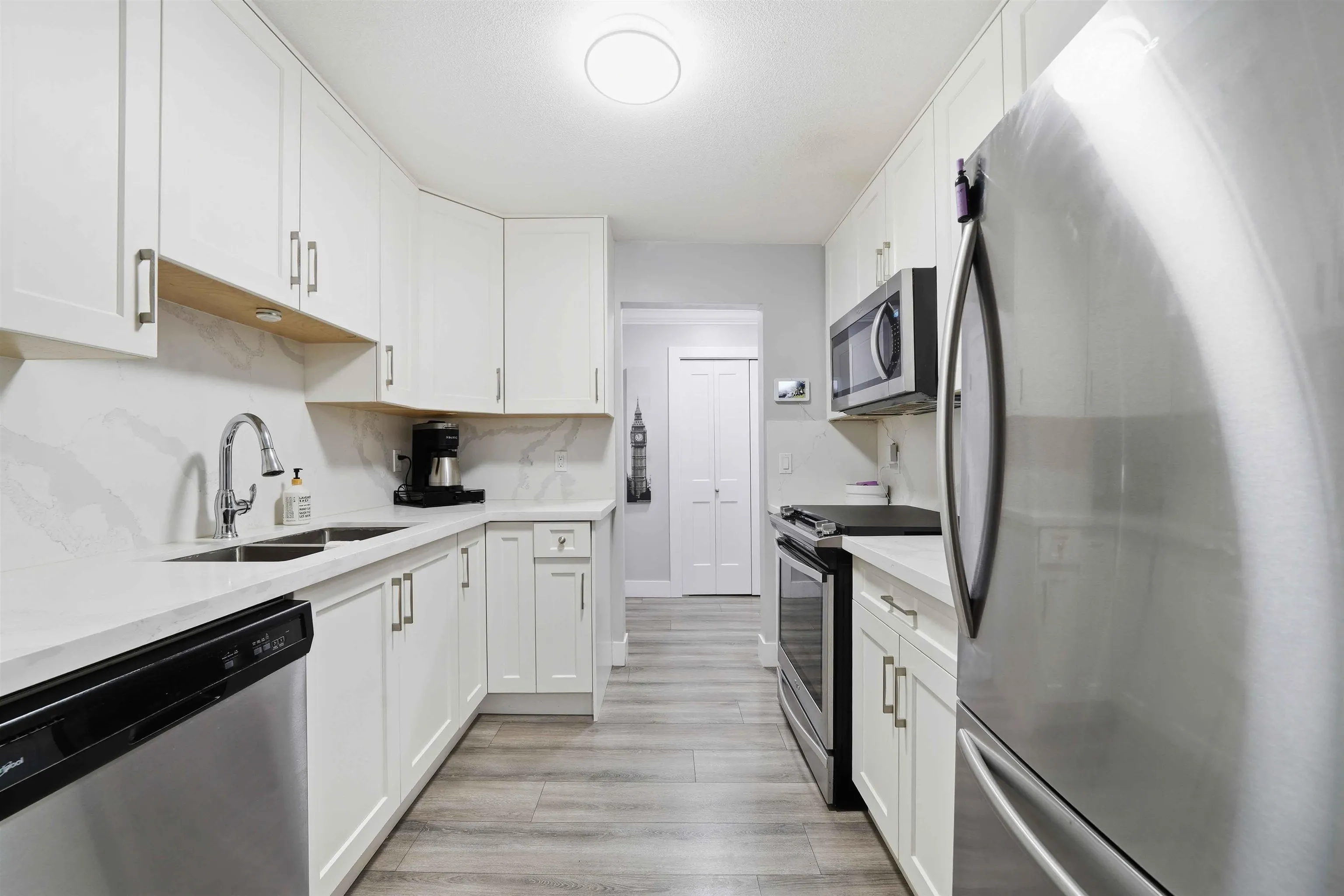 106 22275 123 Avenue
