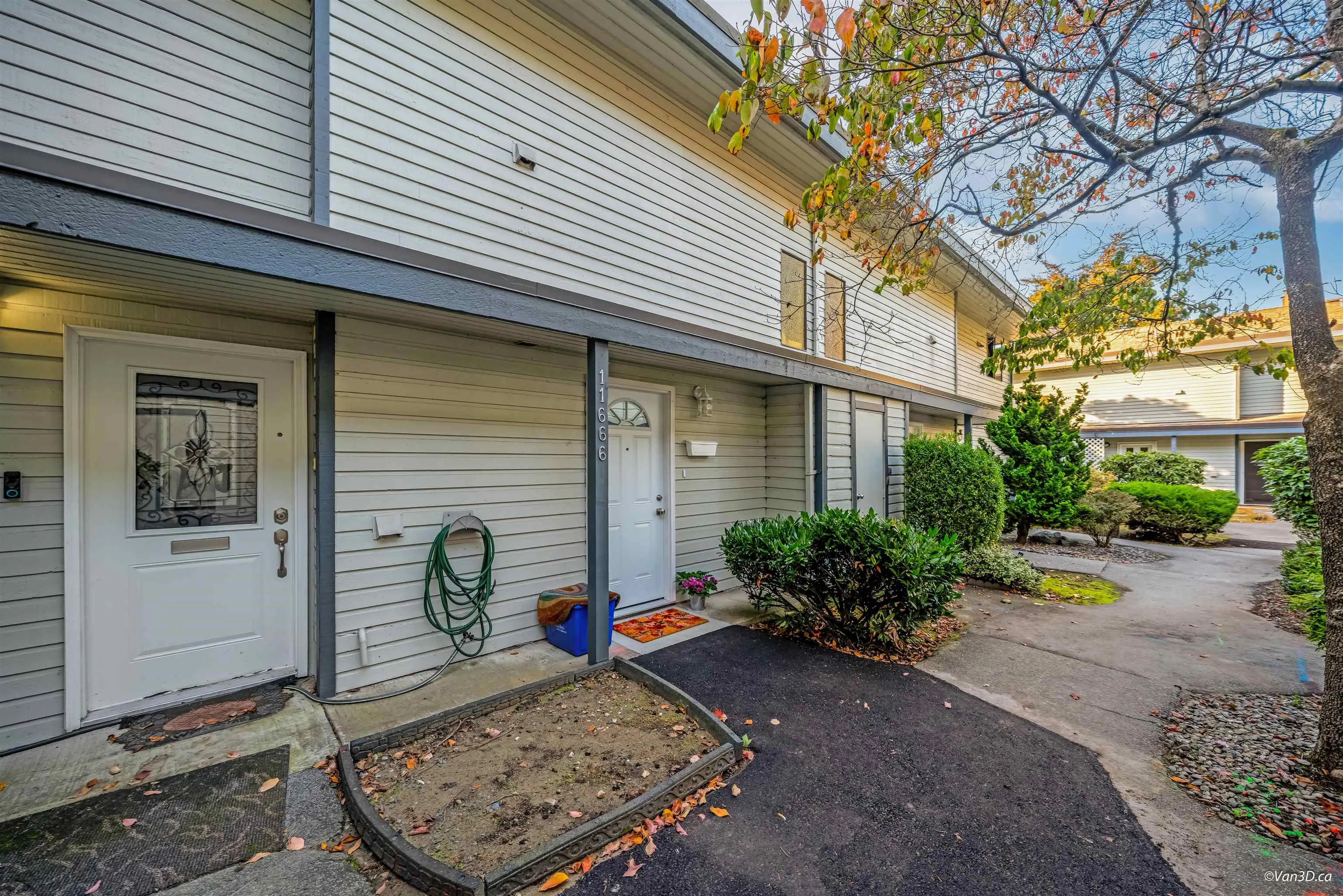 11666 Kingsbridge Drive