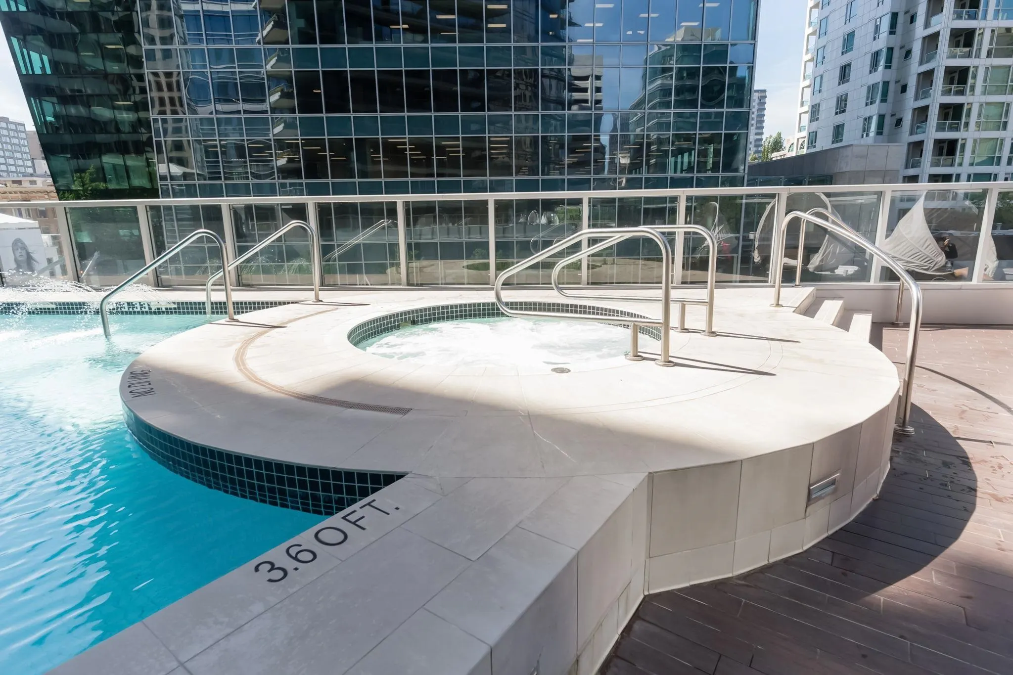 3309 1111 Alberni Street
