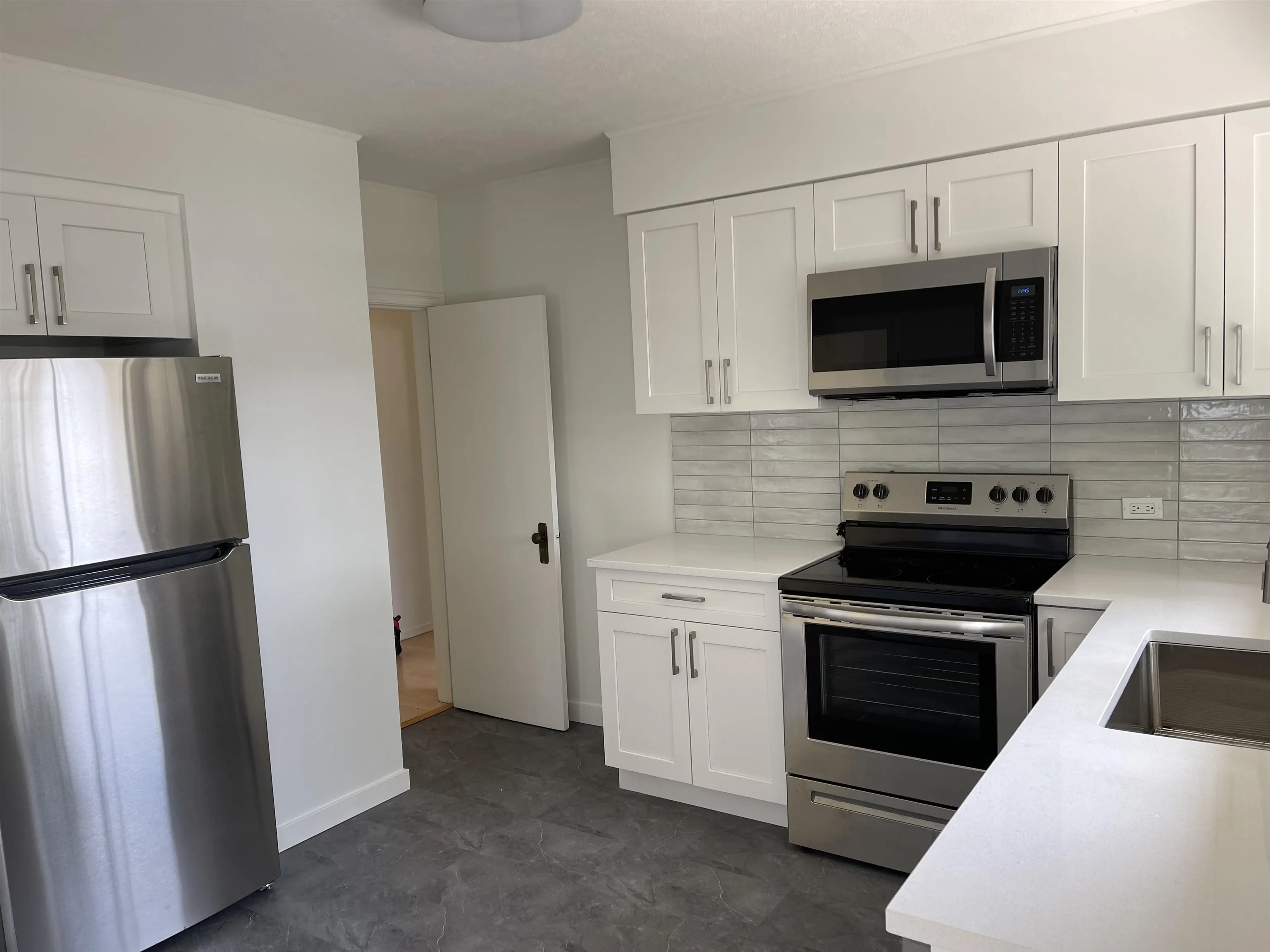 34 W 47th Avenue
