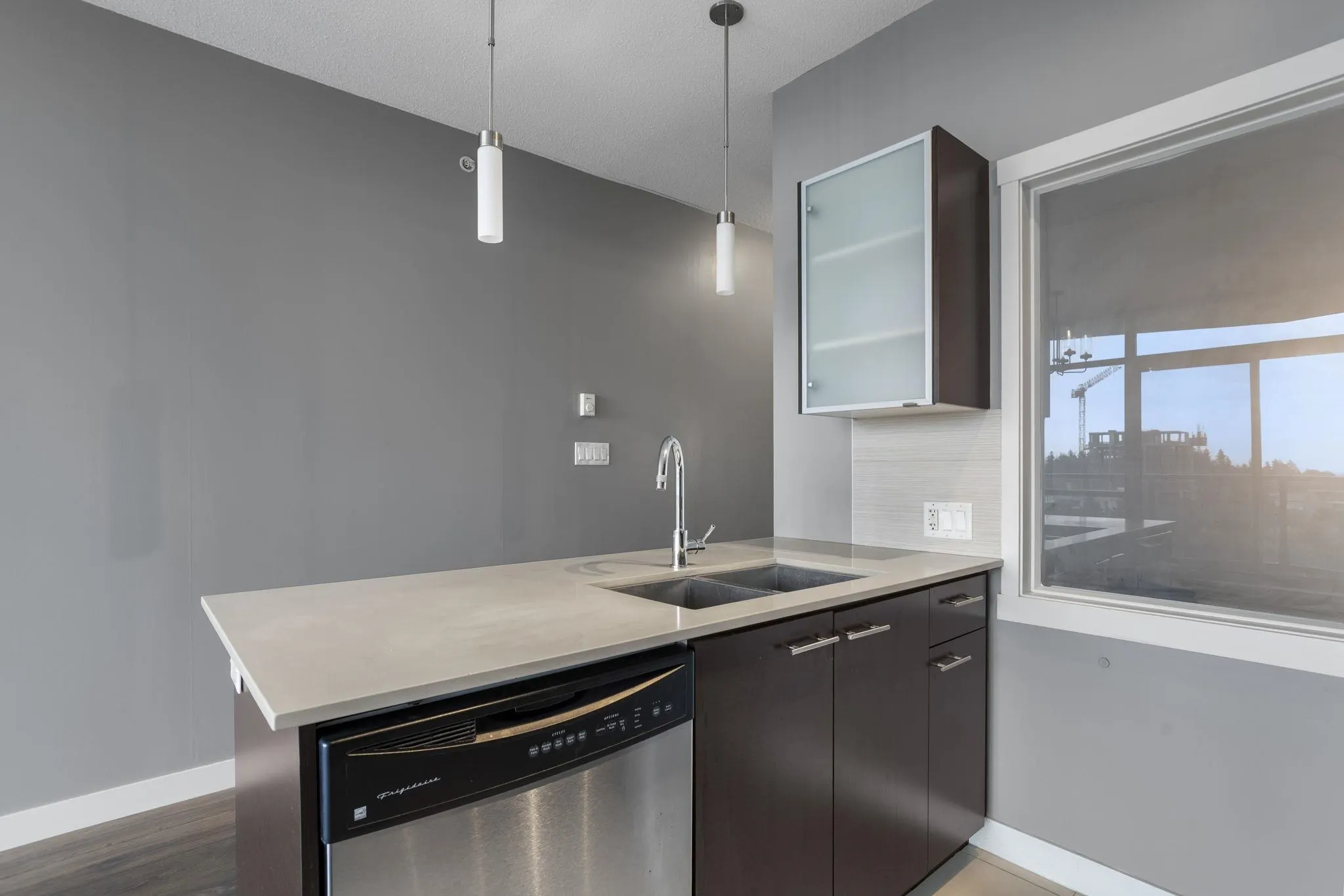 1107 13399 104 Avenue