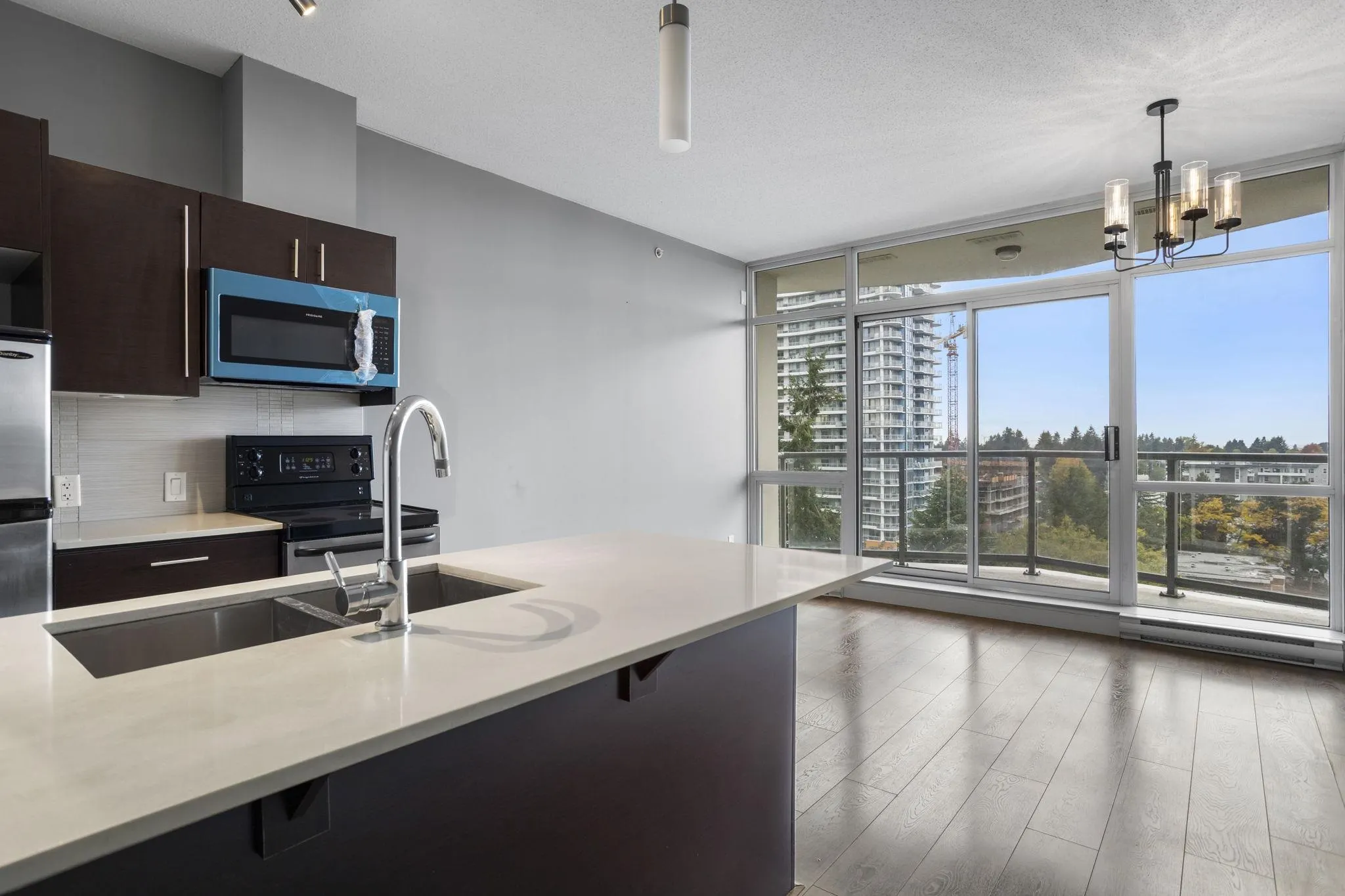 1107 13399 104 Avenue