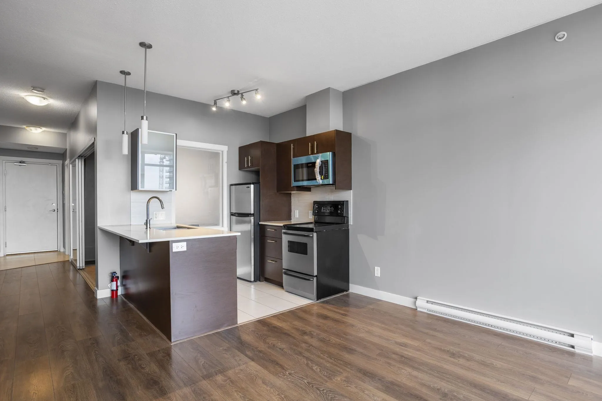 1107 13399 104 Avenue