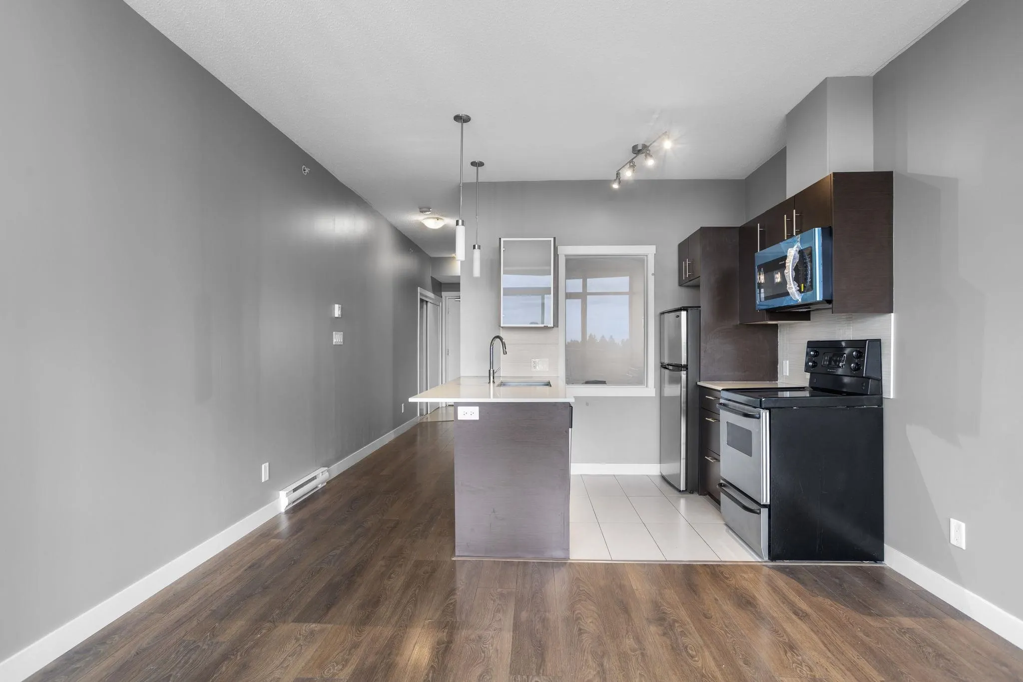 1107 13399 104 Avenue