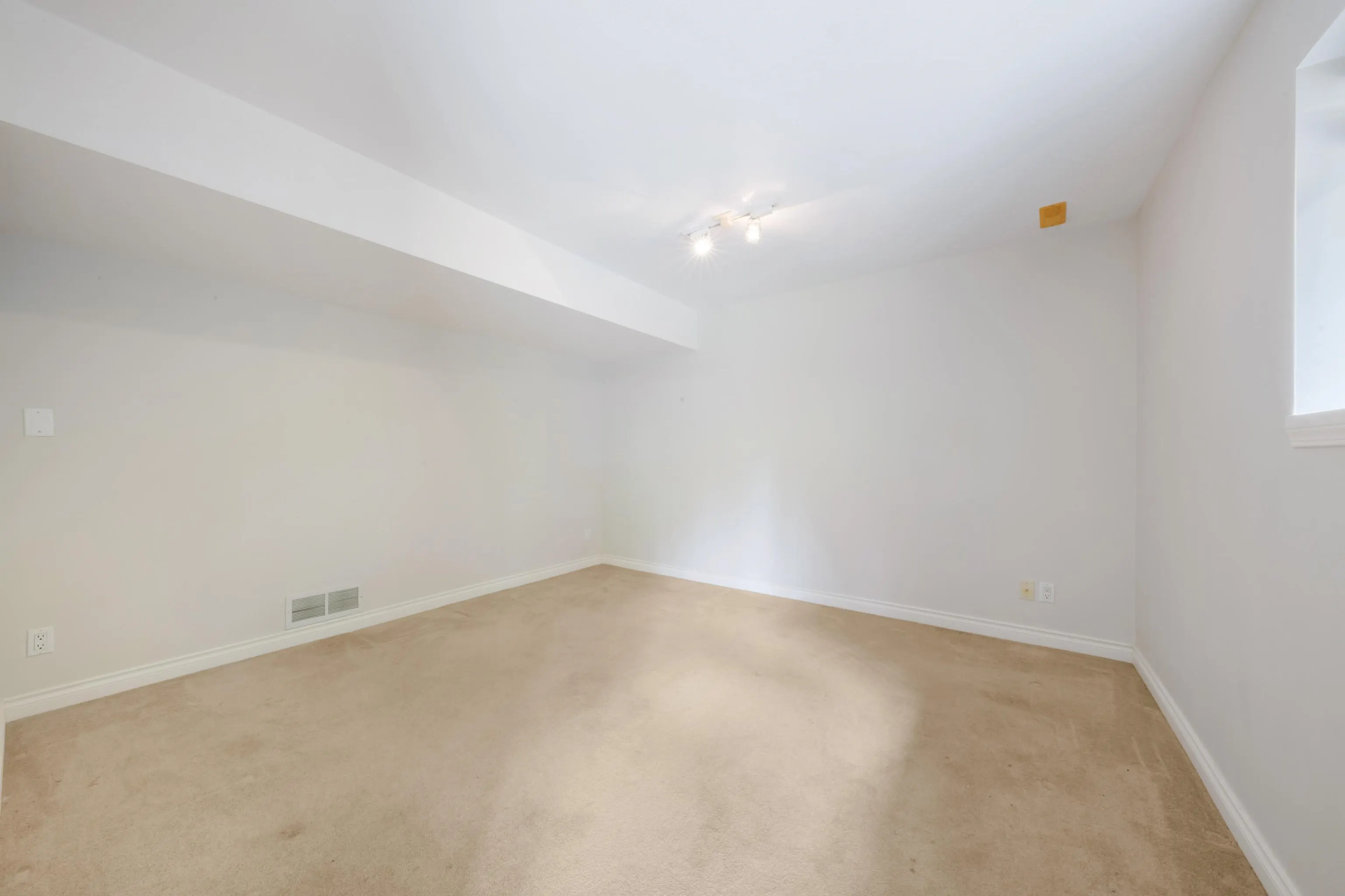 6 Linden Street