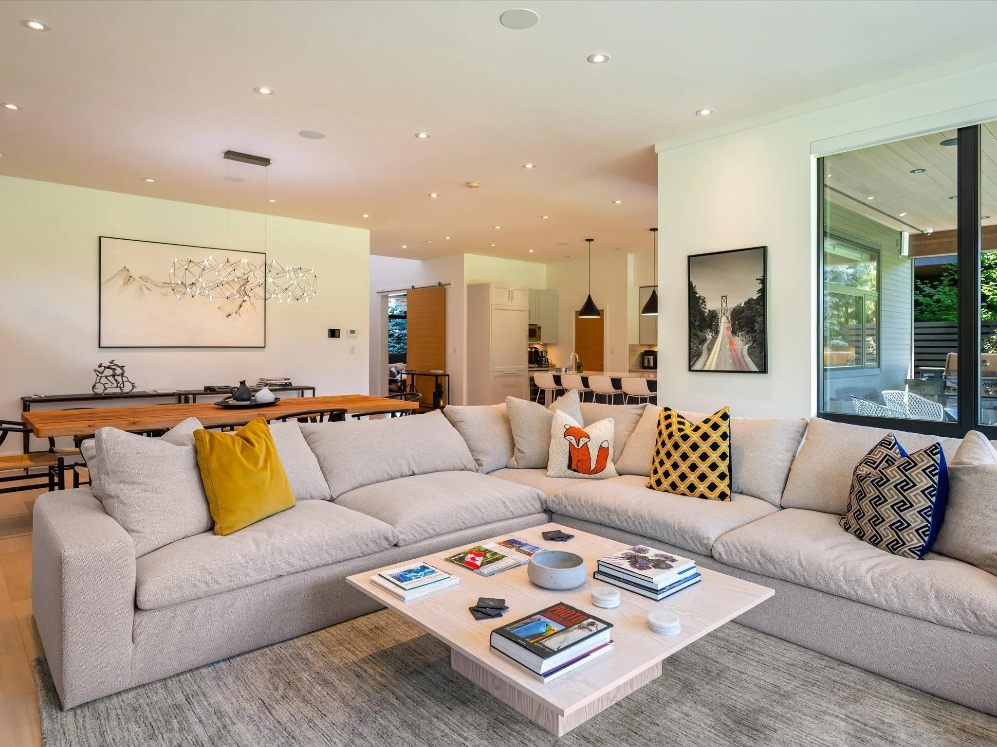 8044 Cypress Place