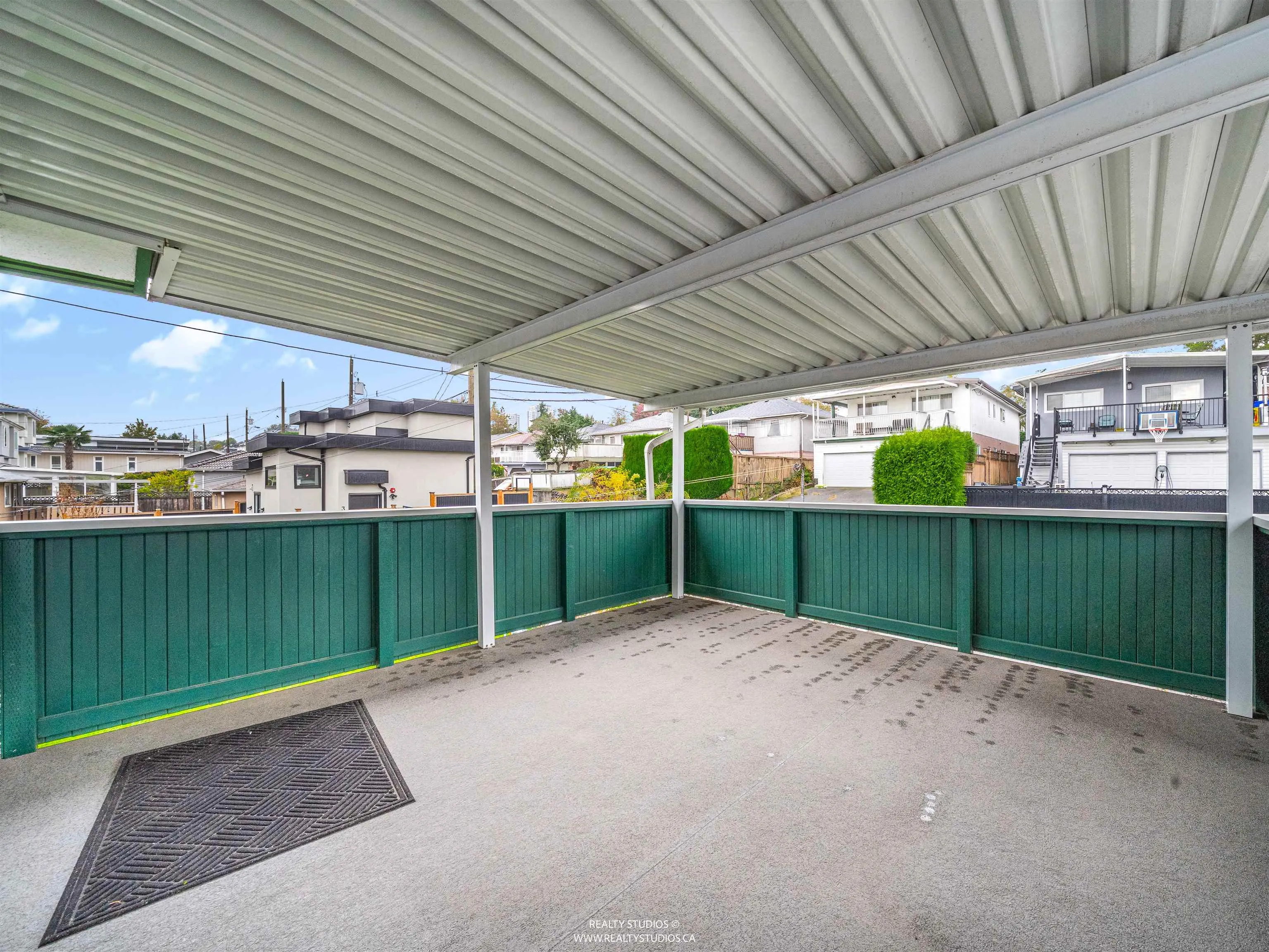 85 W 63rd Avenue