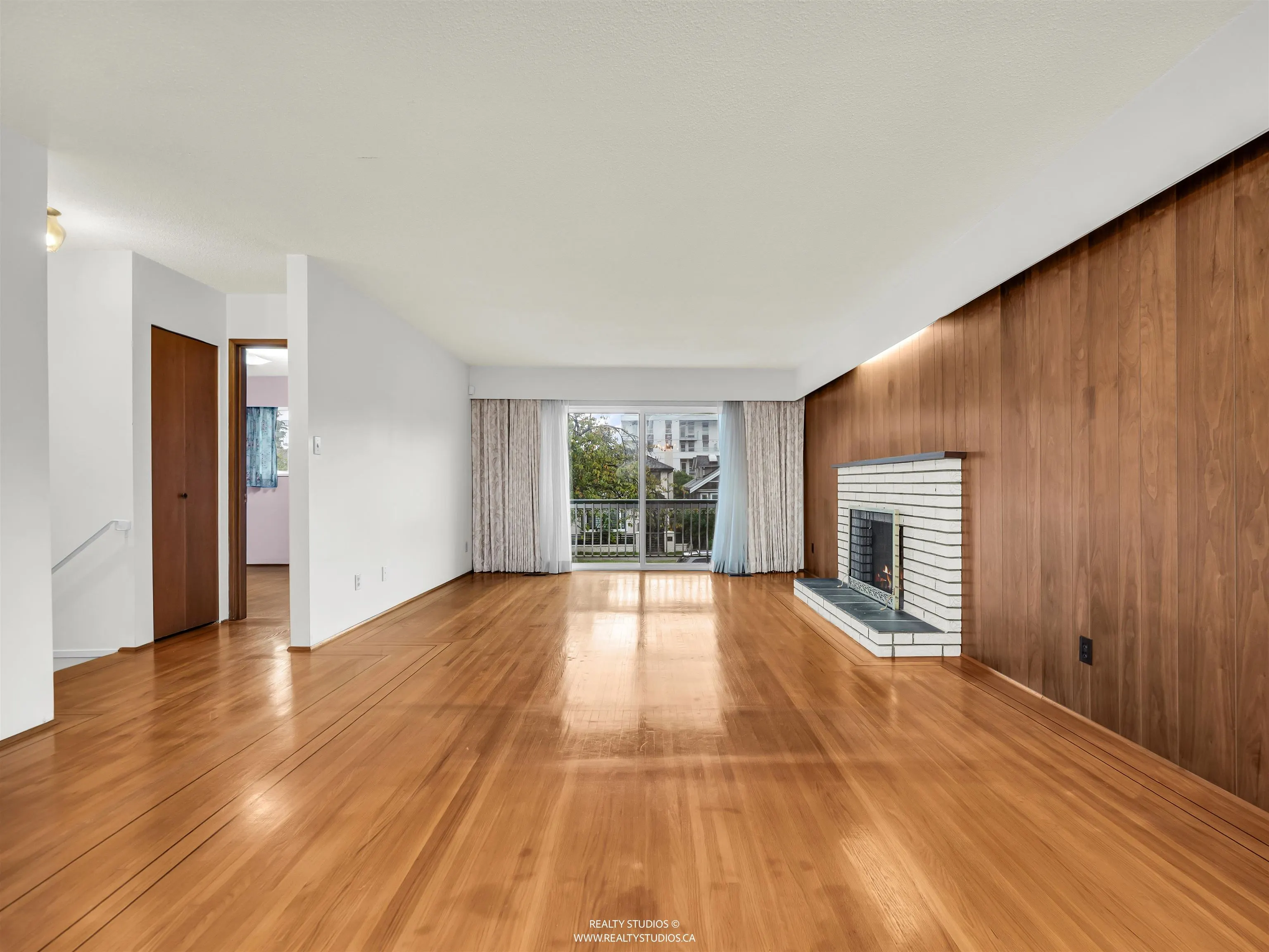 85 W 63rd Avenue