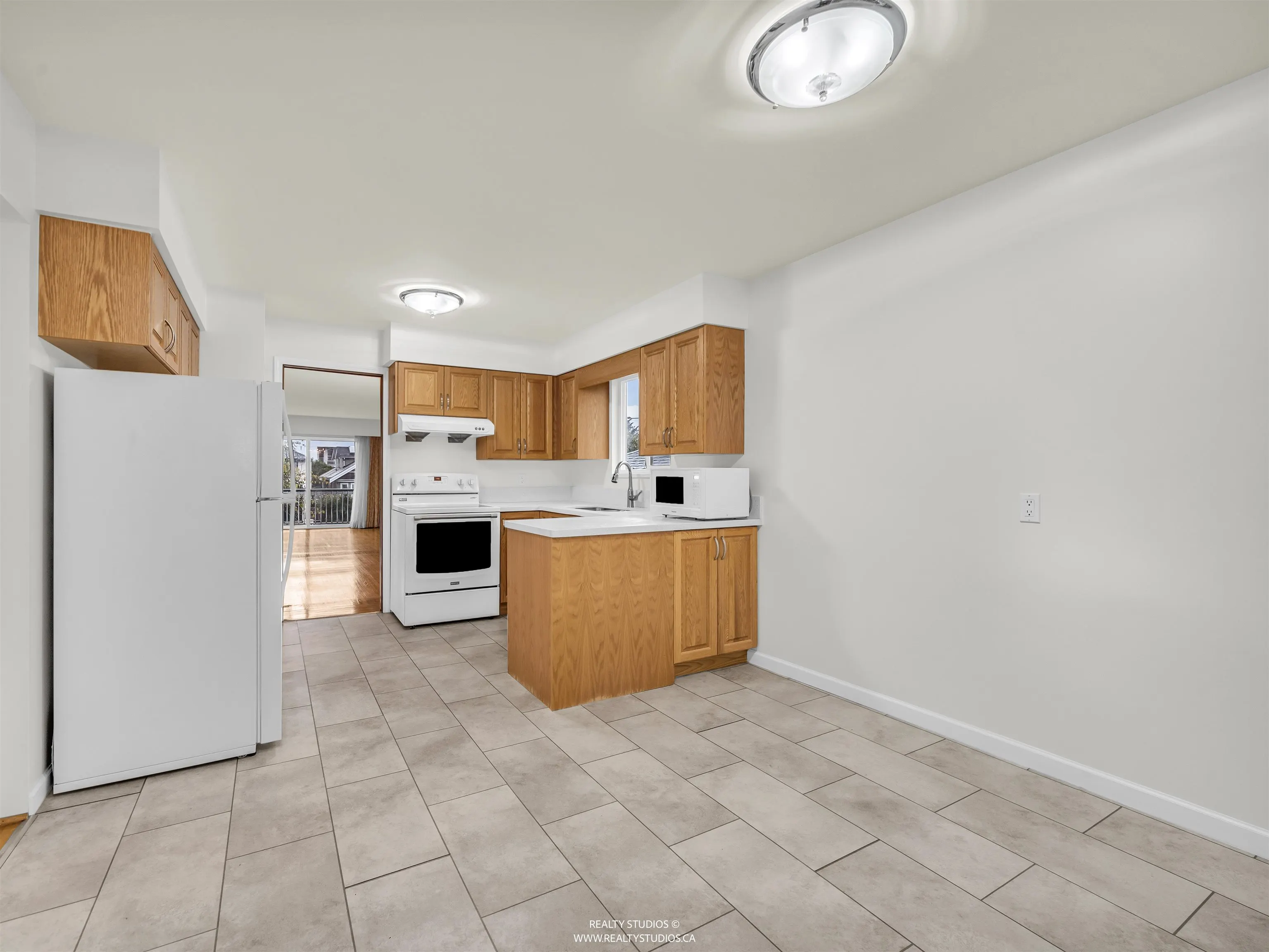 85 W 63rd Avenue
