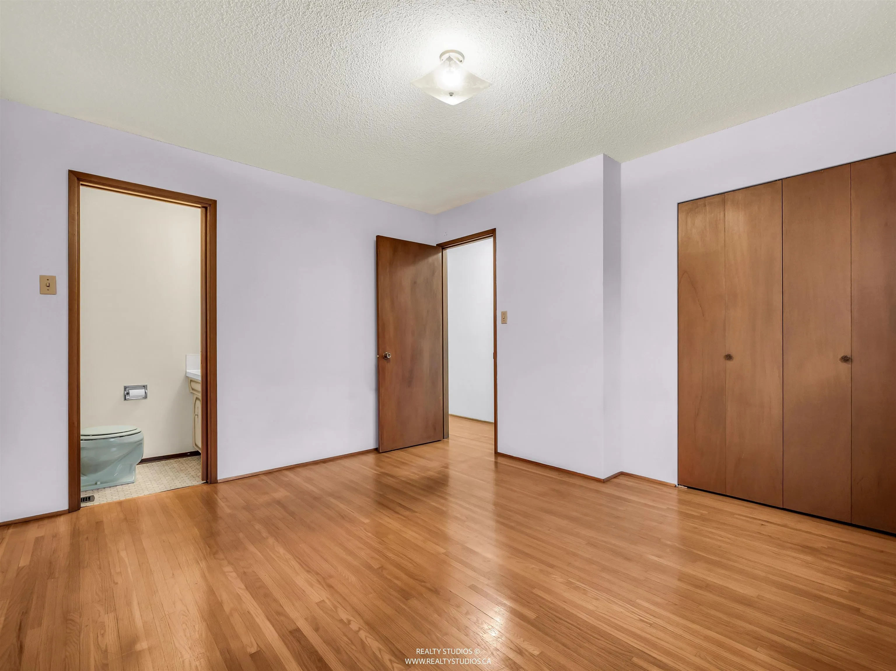 85 W 63rd Avenue