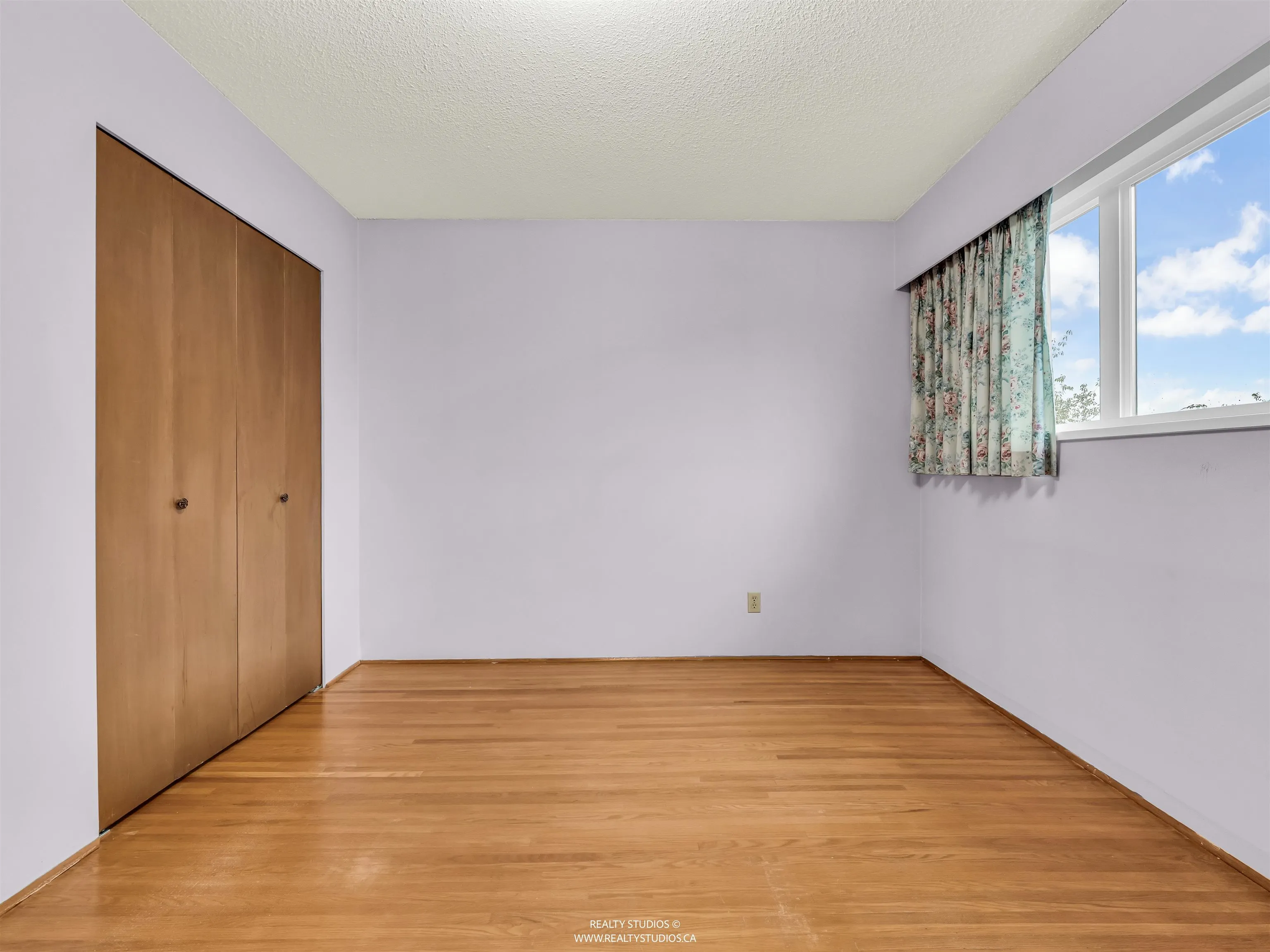 85 W 63rd Avenue
