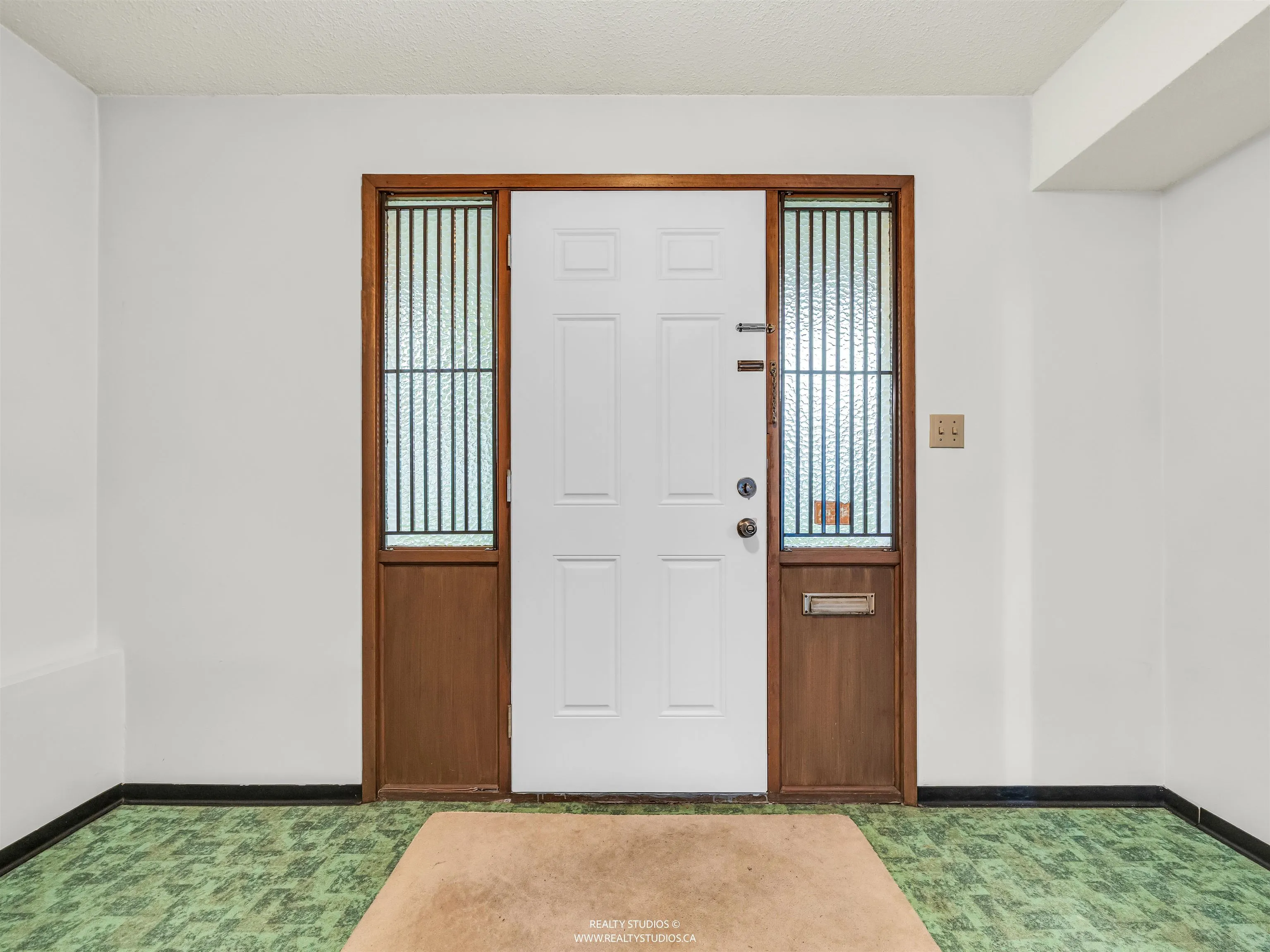 85 W 63rd Avenue