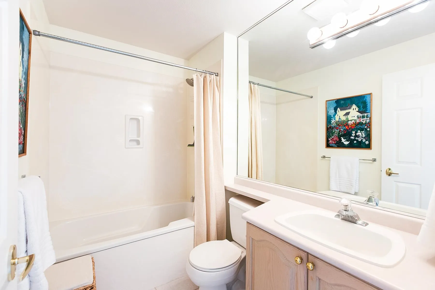 TH D 1133 E 29th Street
