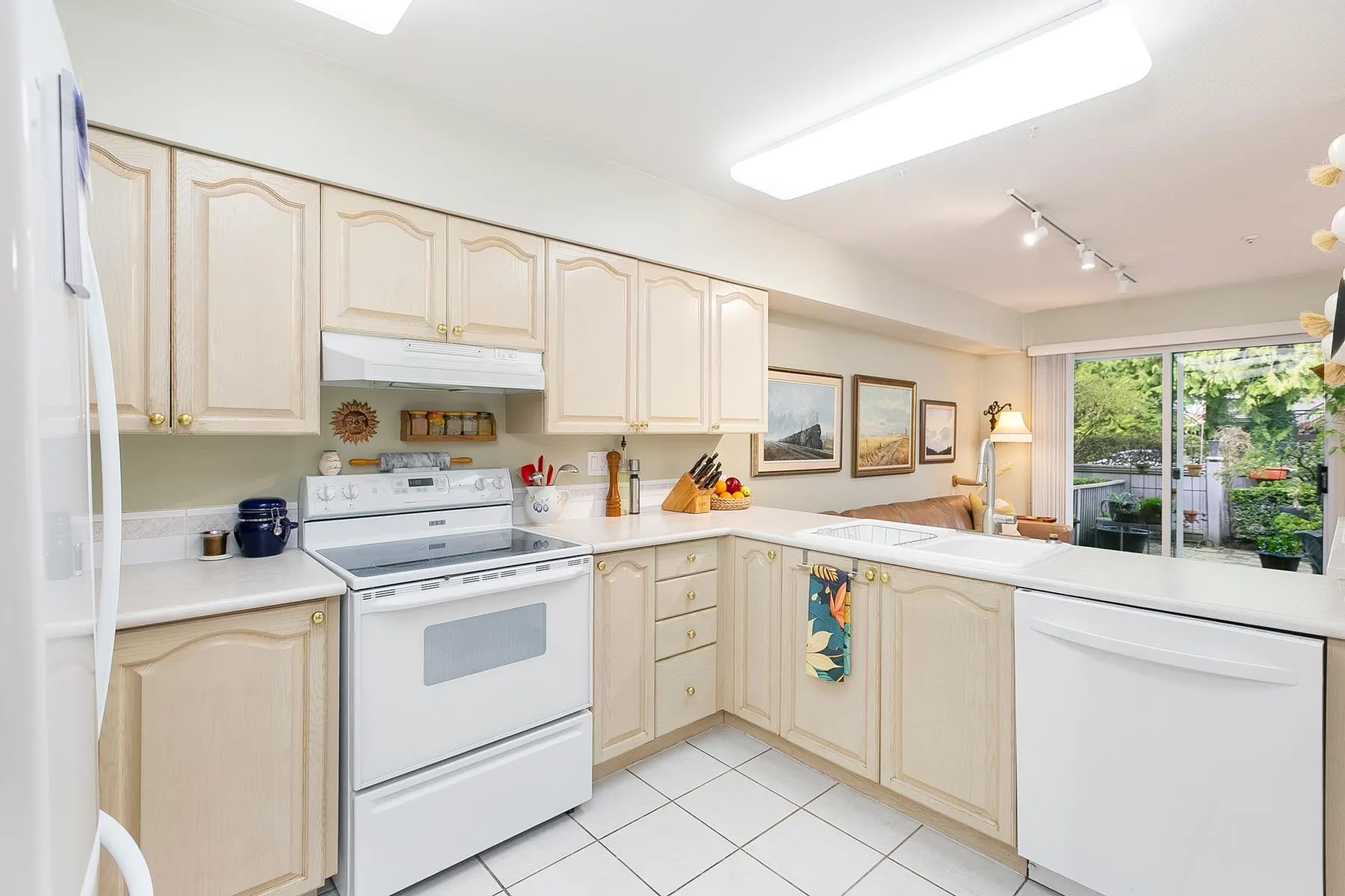 TH D 1133 E 29th Street