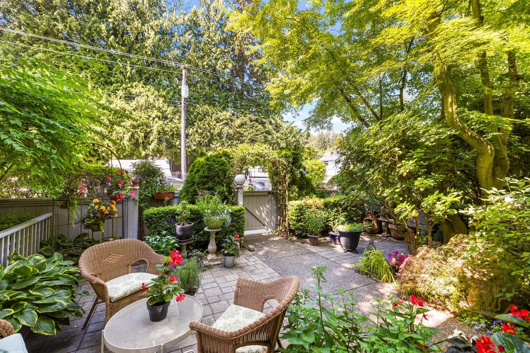 TH D 1133 E 29th Street