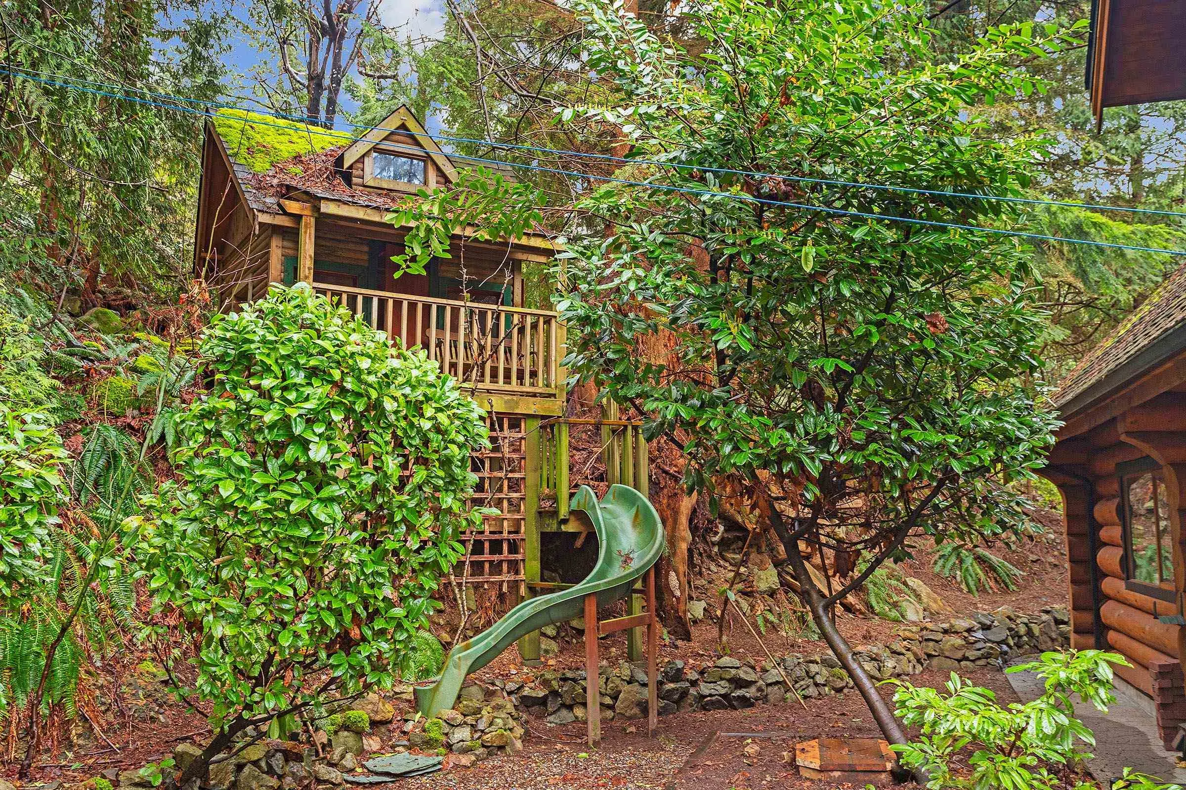325 Bayview Road