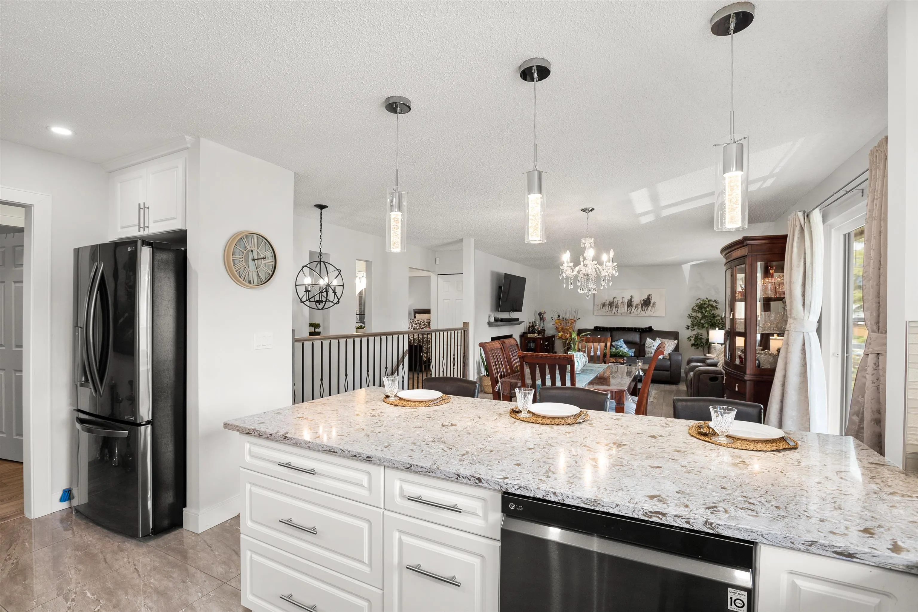 2821 Commonwealth Street