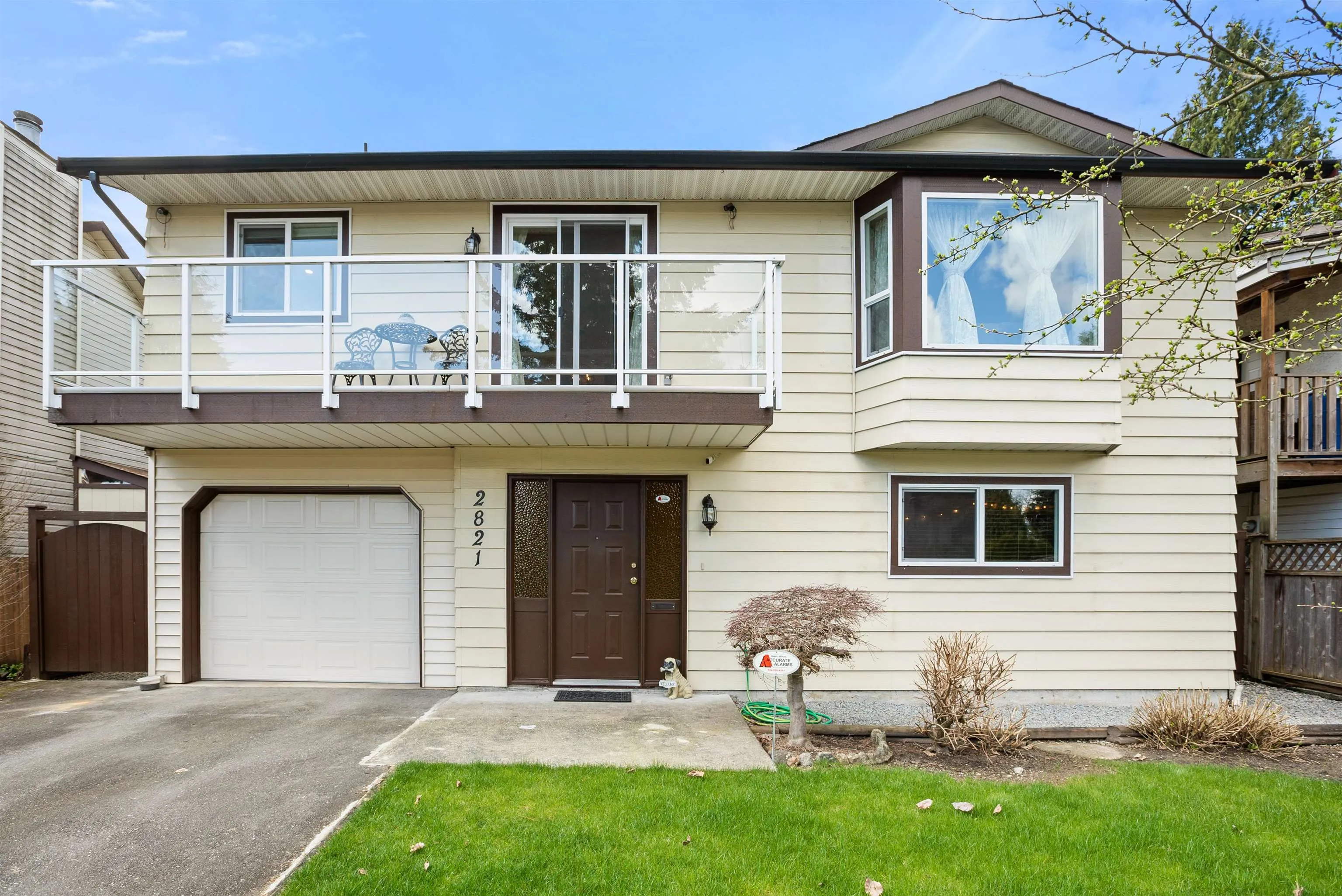 2821 Commonwealth Street