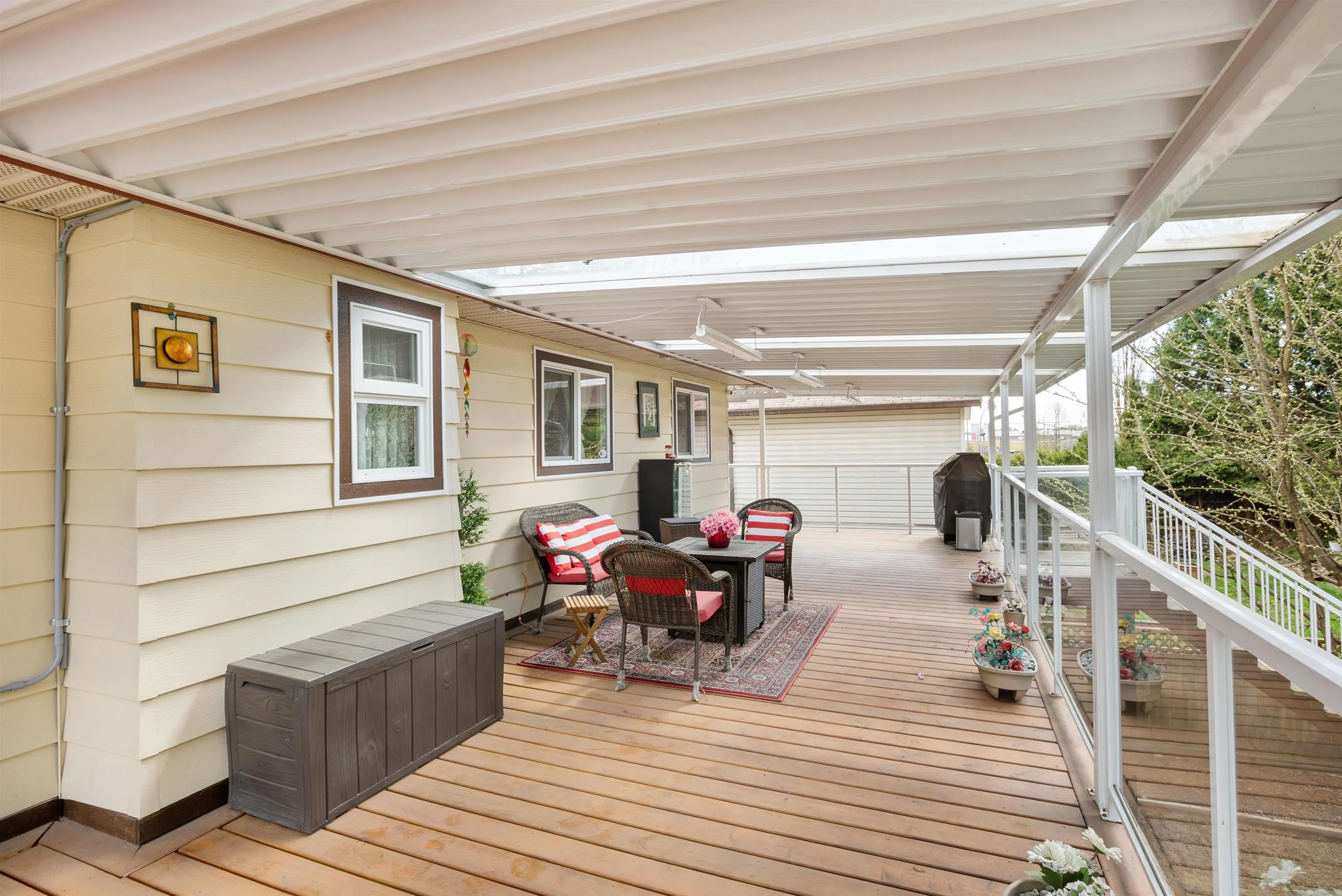 2821 Commonwealth Street