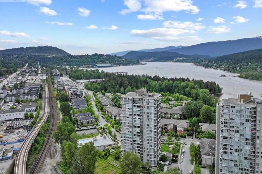 2508 651 Nootka Way