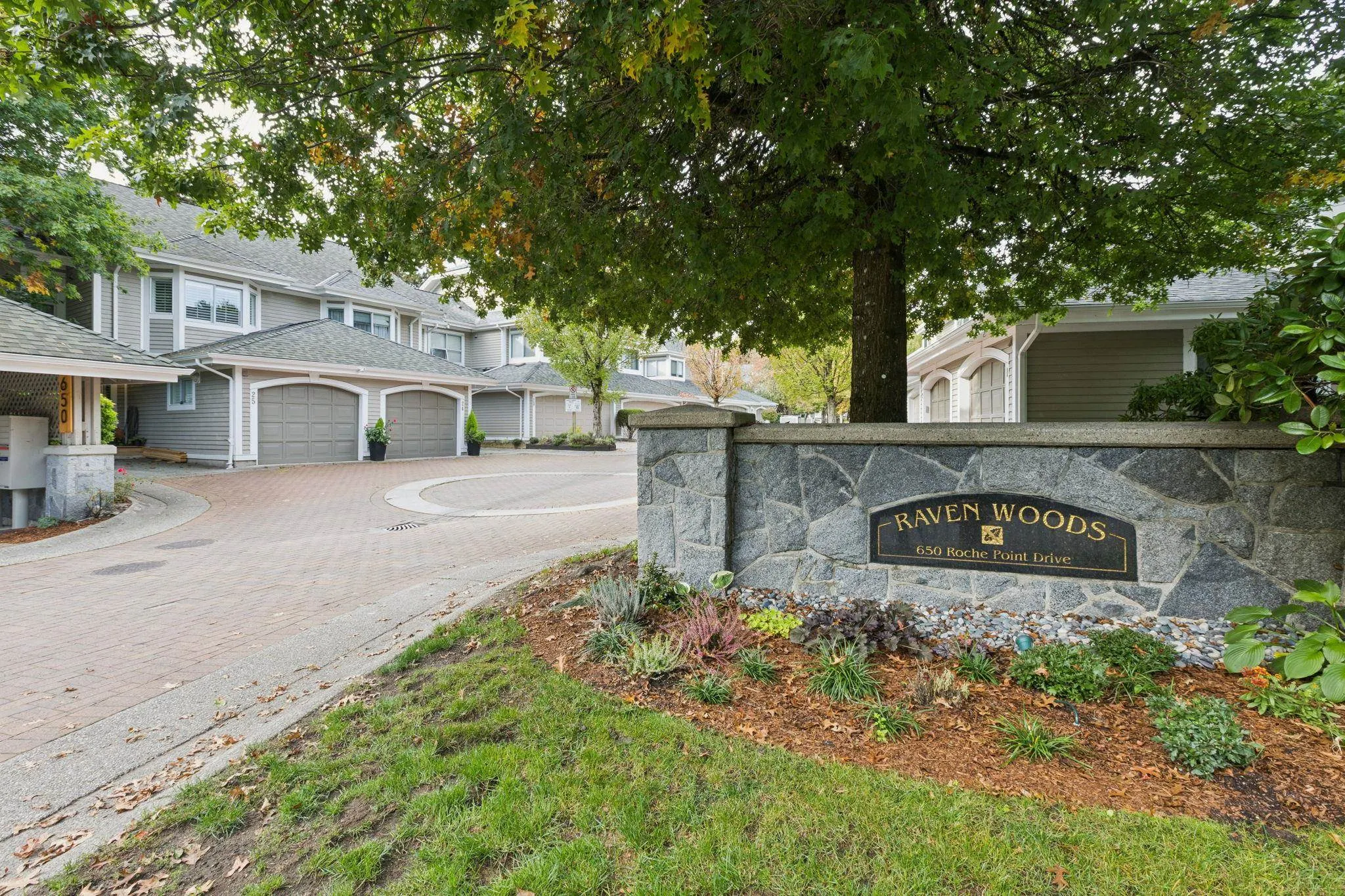 15 650 Roche Point Drive