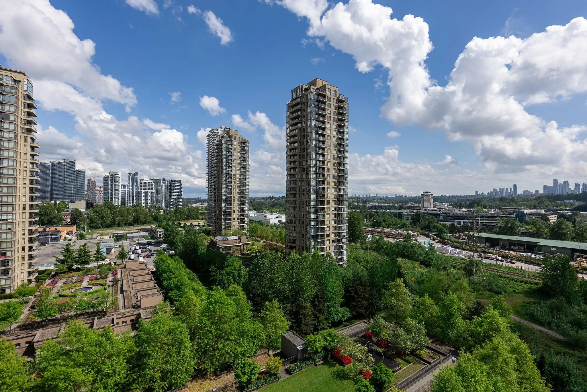 1608 4178 Dawson Street