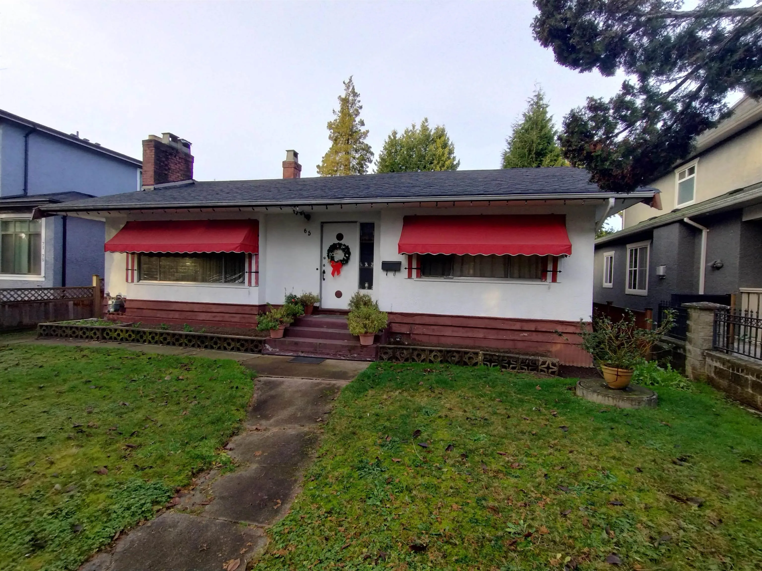 65 W 49th Avenue