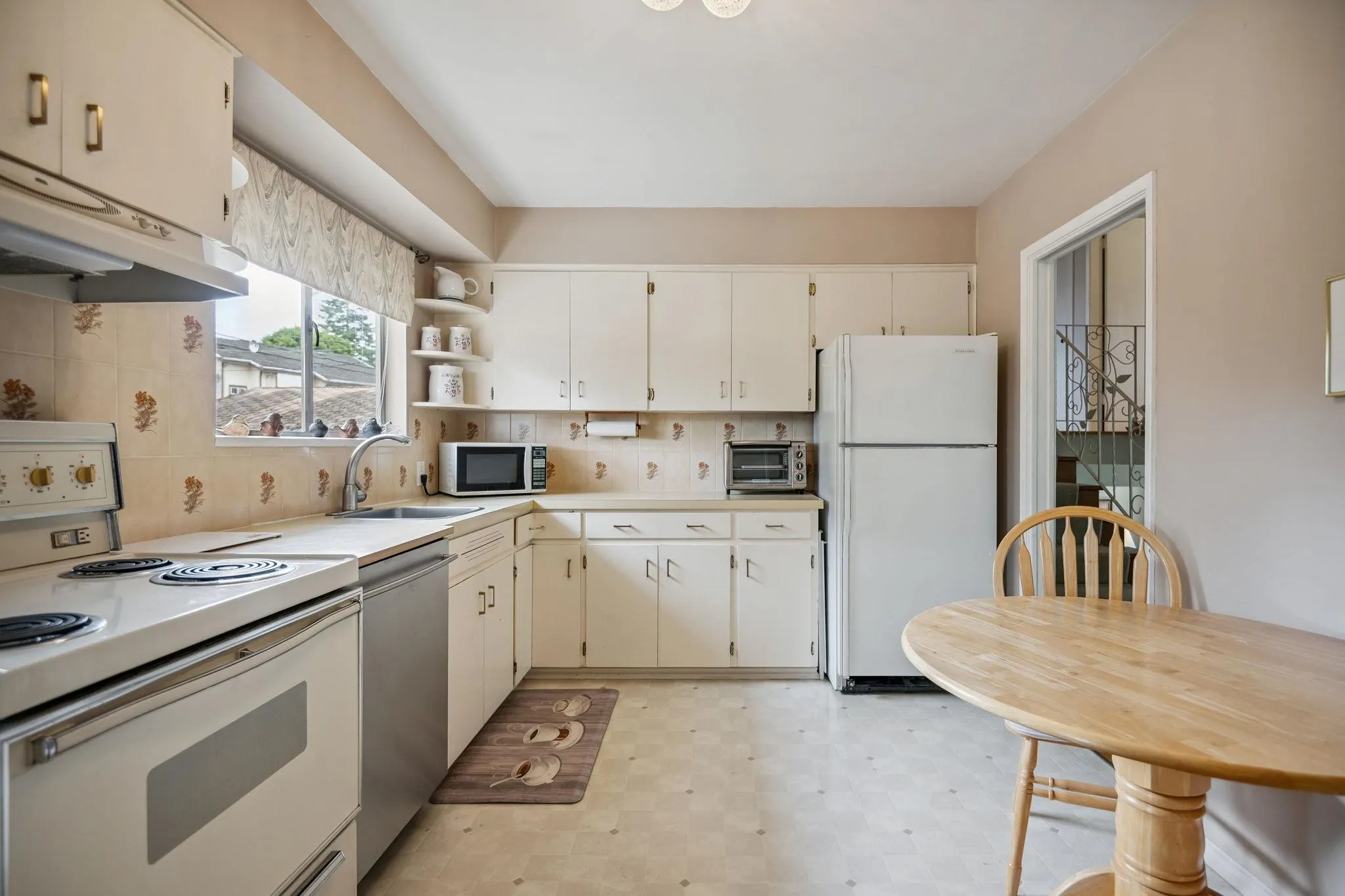 10699 Dennis Crescent